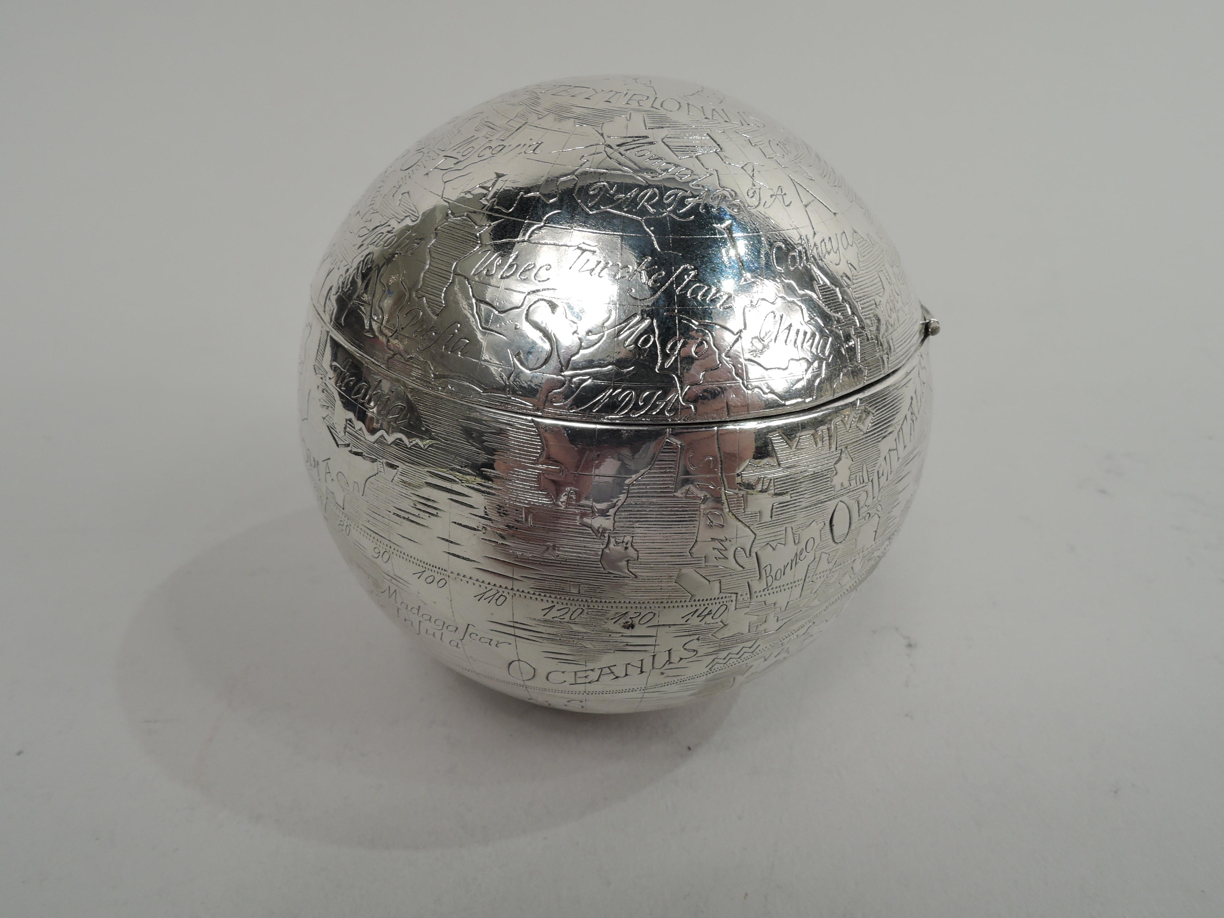 Tiffany Modern Sterling Silver World Globe Trinket Box In Good Condition In New York, NY