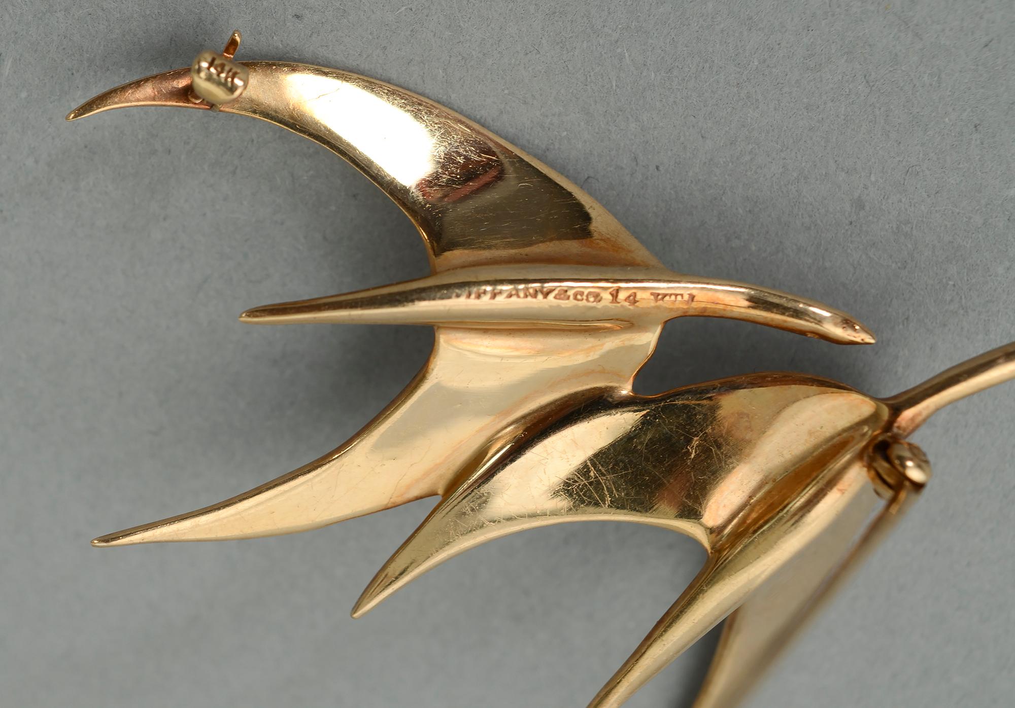 Tiffany & Co. Modernist Gold Birds in Flight Brooch 1