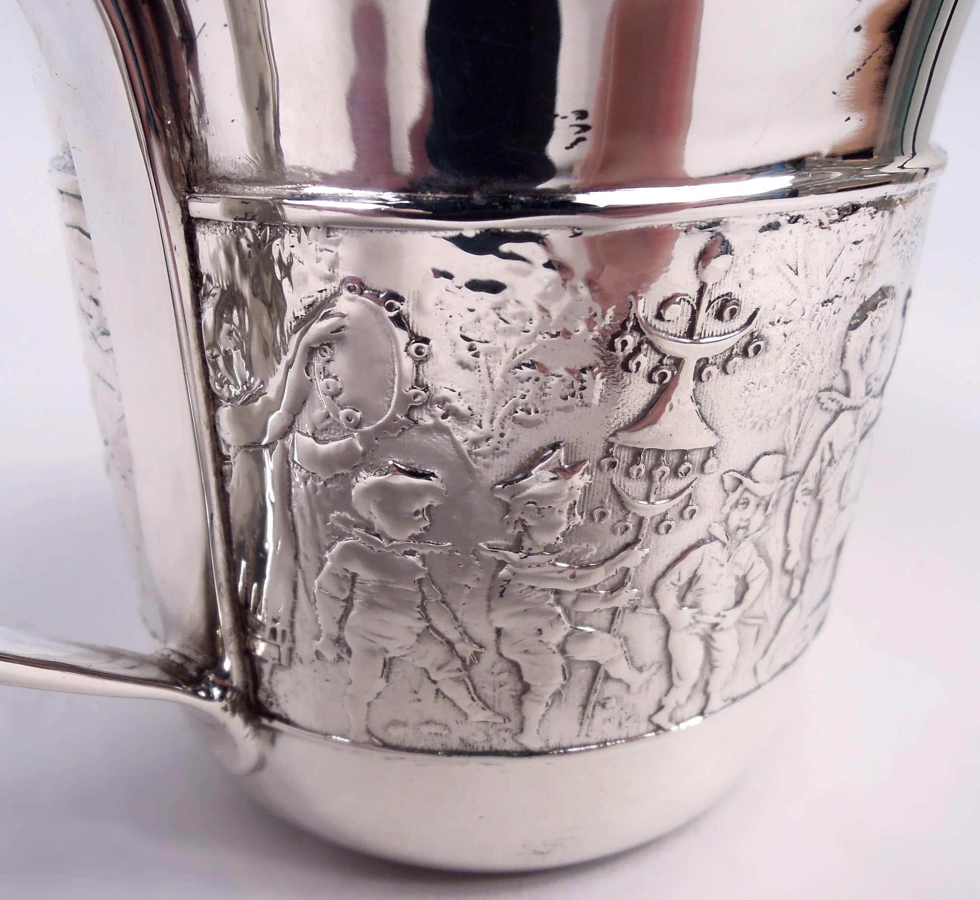 Tazza da parata per bambini Tiffany Old Fashioned in argento sterling In condizioni buone in vendita a New York, NY