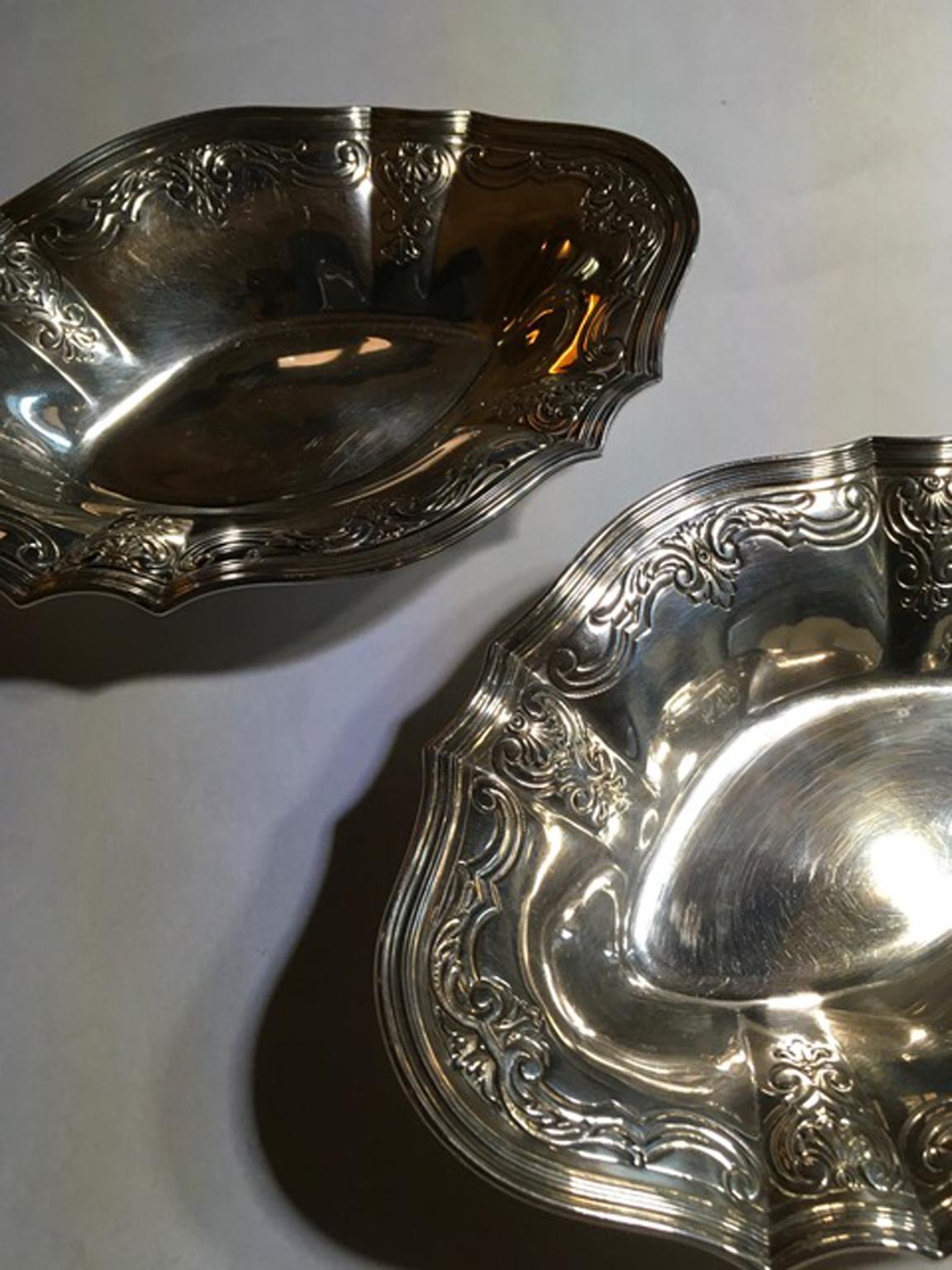 New York Tiffany Late 19th Century Victorian Pair of Sterling Silver Bowls For Sale 6