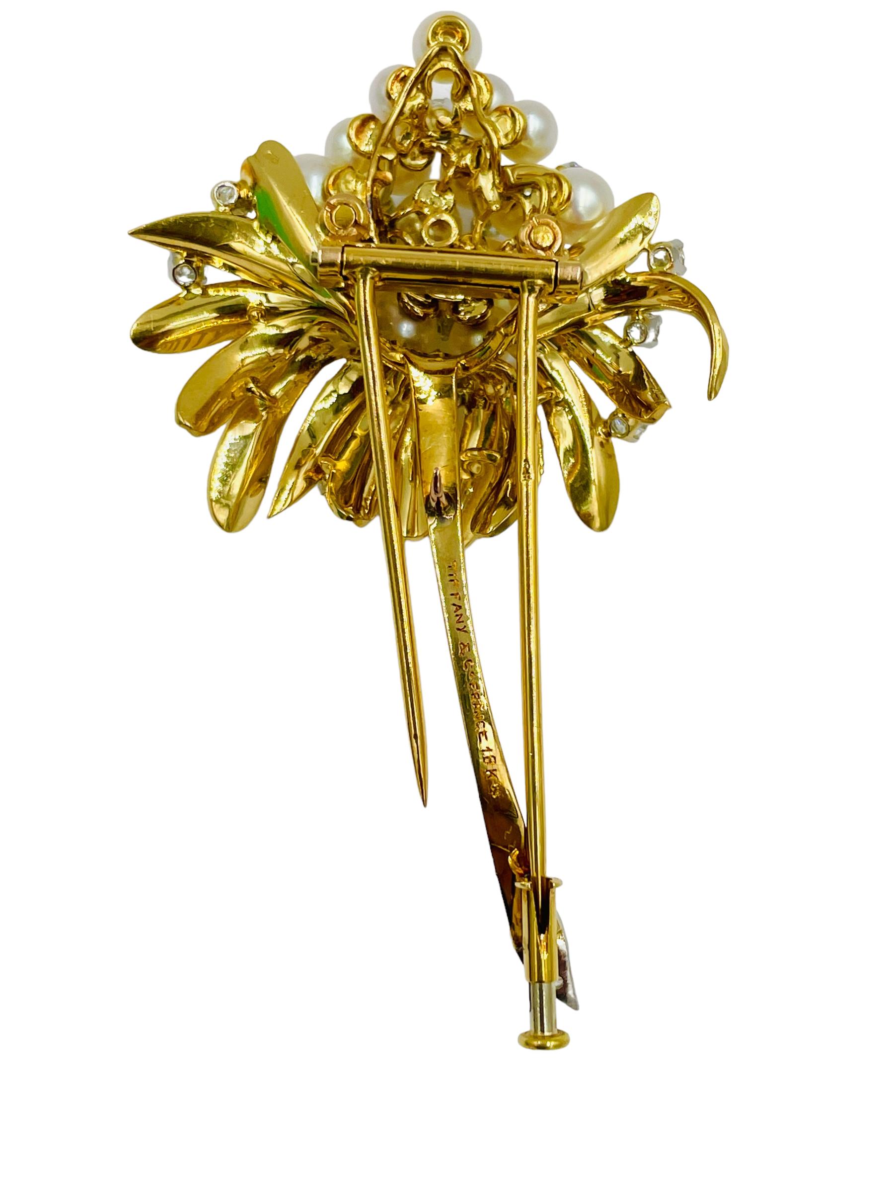 Tiffany Pearl Diamond Yellow Gold Brooch  In Good Condition For Sale In Los Angeles, CA