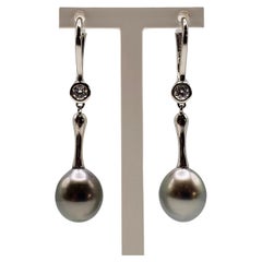 Tiffany - Boucles d'oreilles pendantes en platine avec diamants et perles