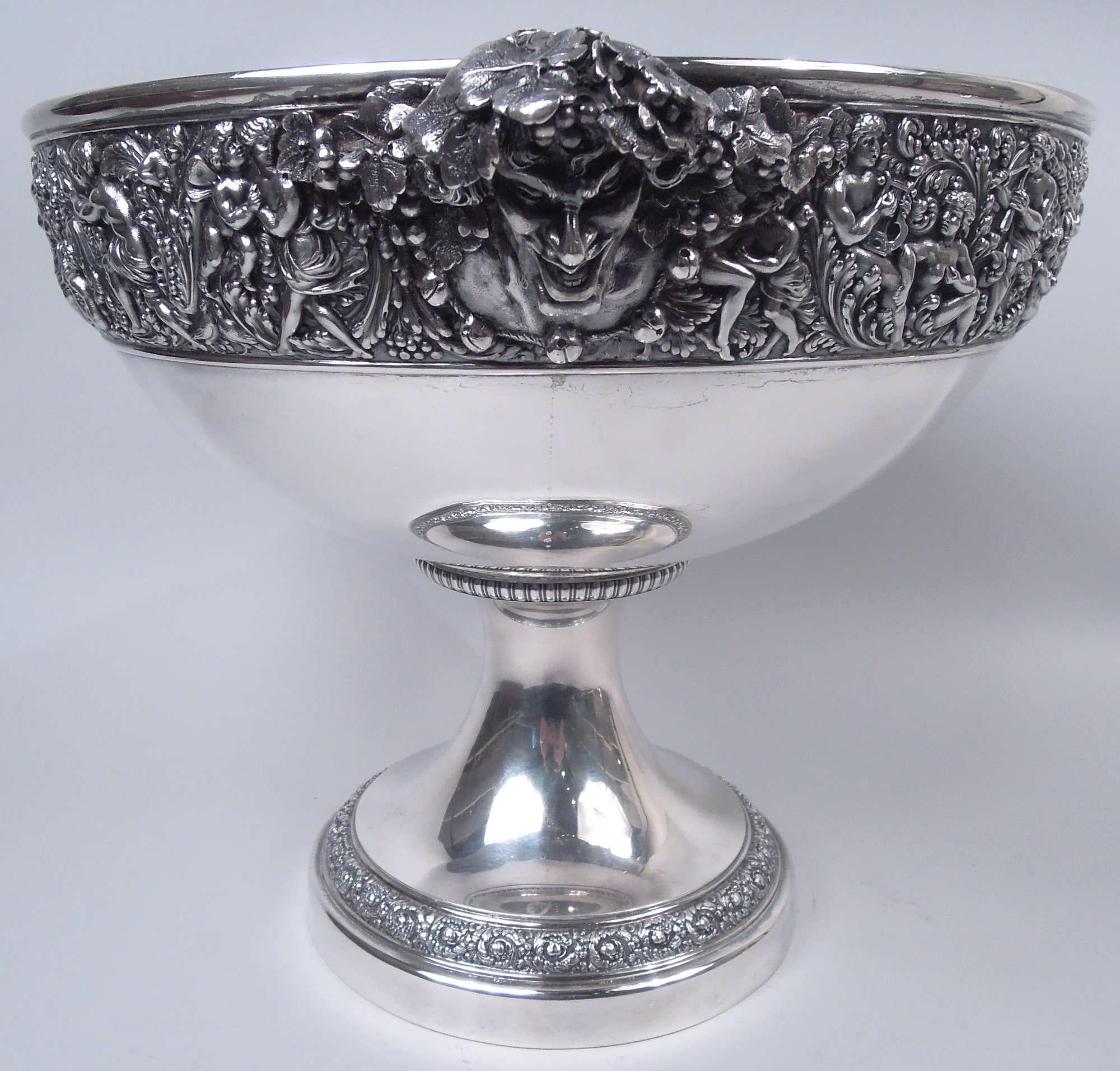 Bol à punch et louche Tiffany à motif olympien historique des Beaux-Arts en vente 2