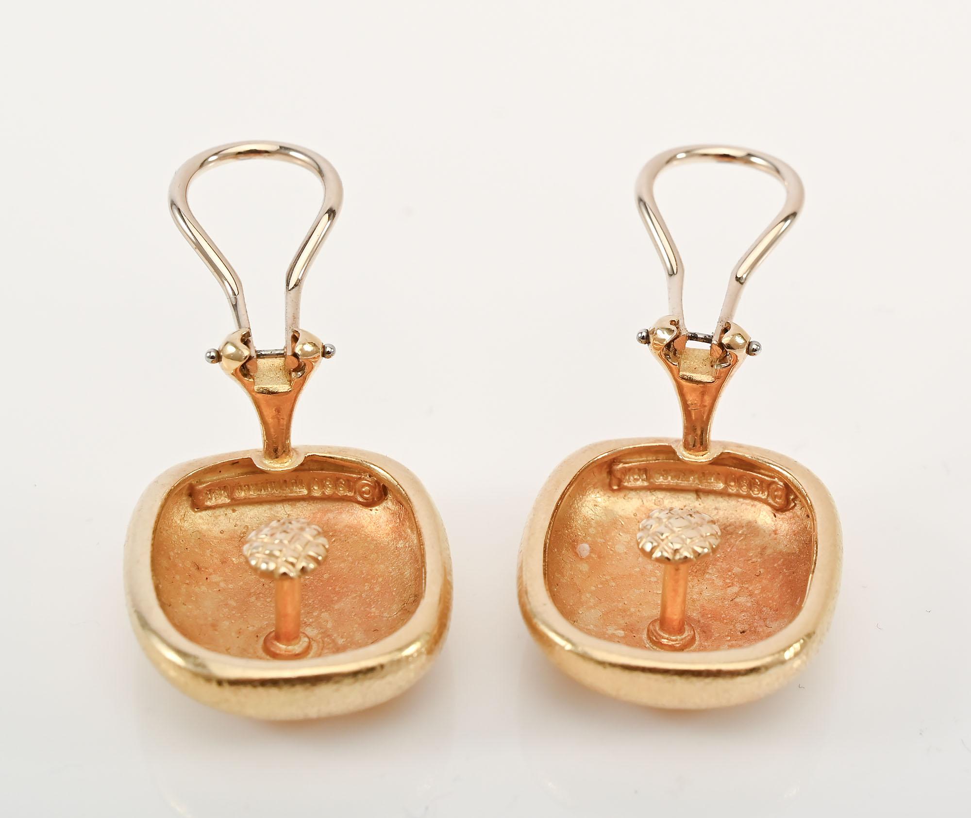 Tiffany Rechteckige Gold-Ohrringe im Angebot 1