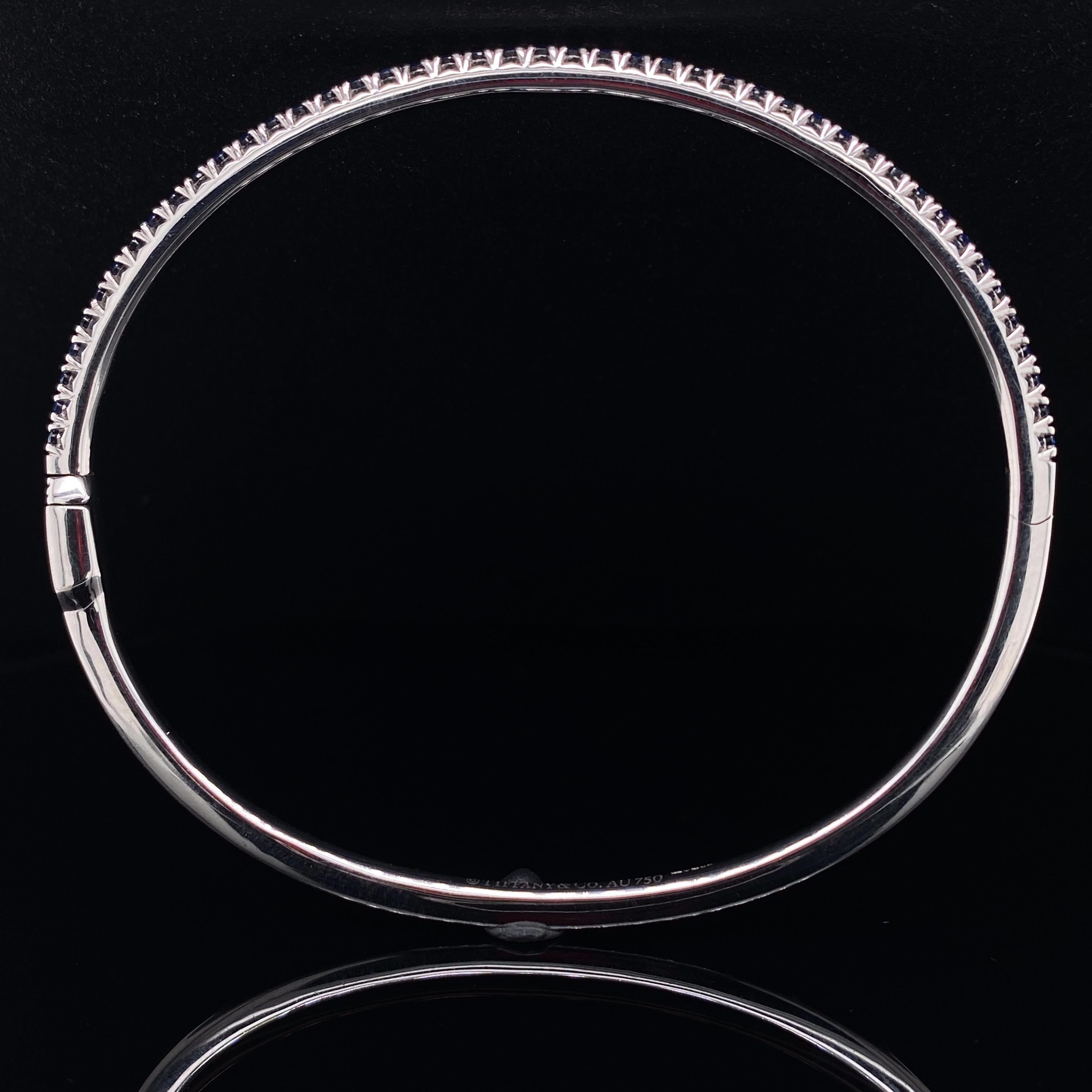 Tiffany & Co. Sapphire Bangle 18 Karat White Gold In Good Condition In London, GB