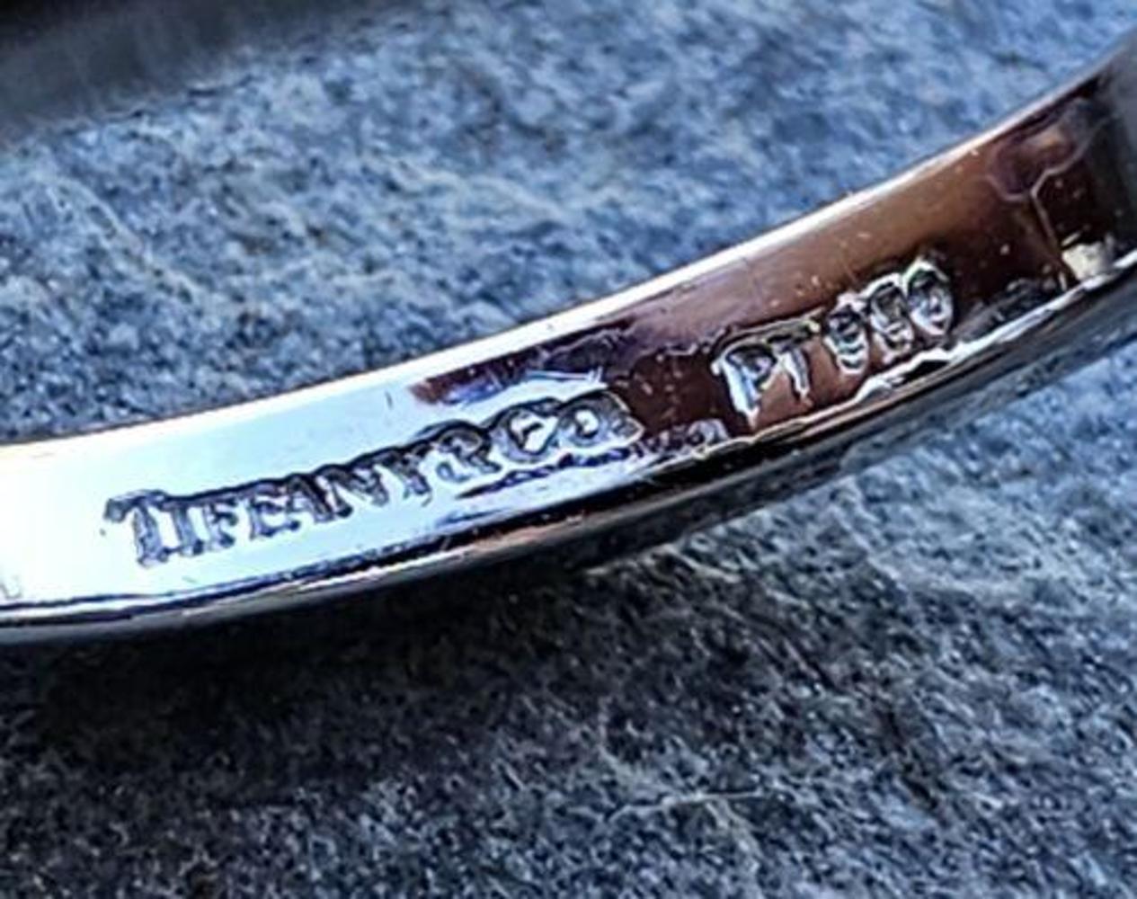 Tiffany Sapphire Diamond Ring Platinum Oval Halo Sz 6 In Good Condition For Sale In Northbrook, IL