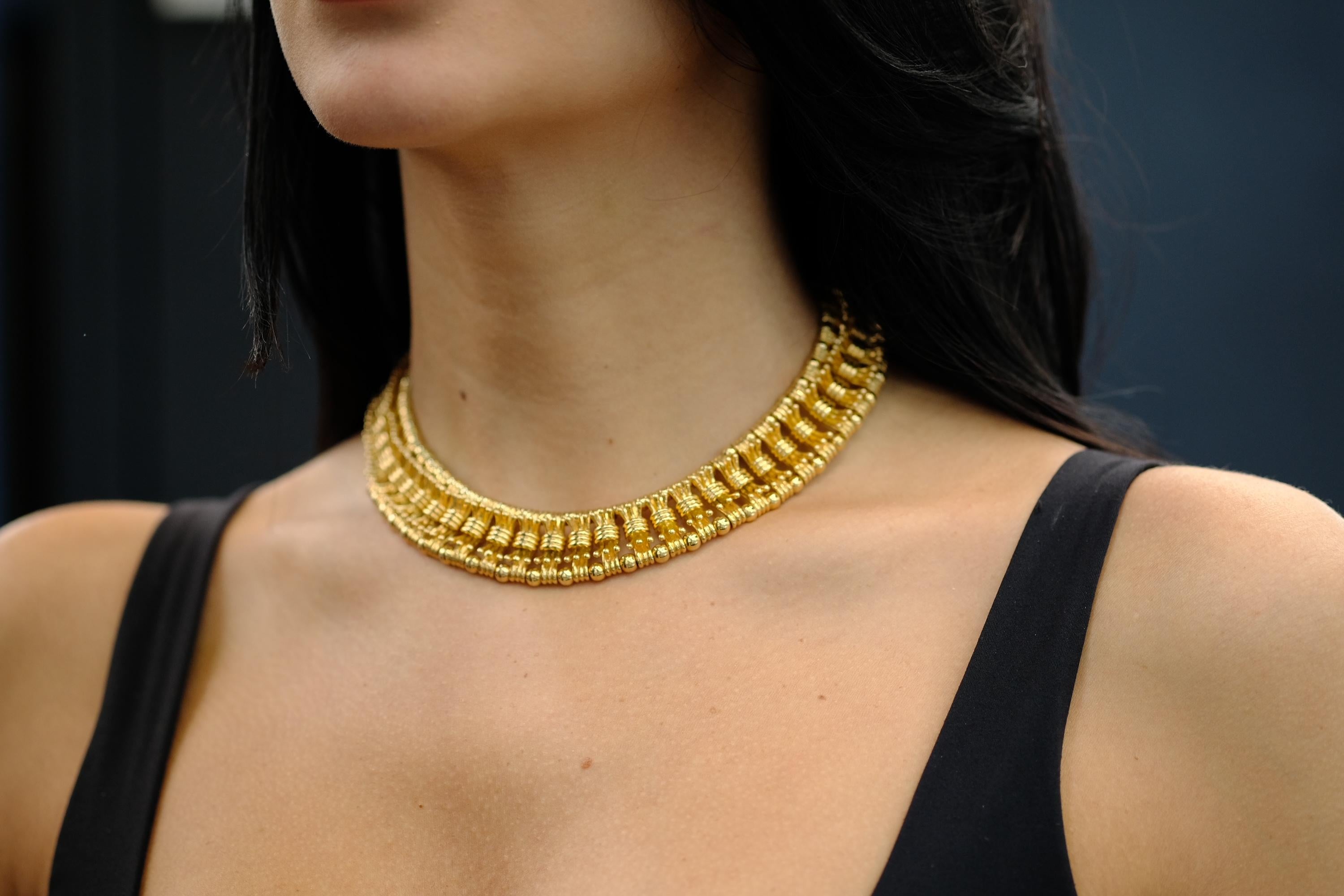 Tiffany, Schlumberger Collier à maillons Bowtie en or jaune 18 carats en vente 3