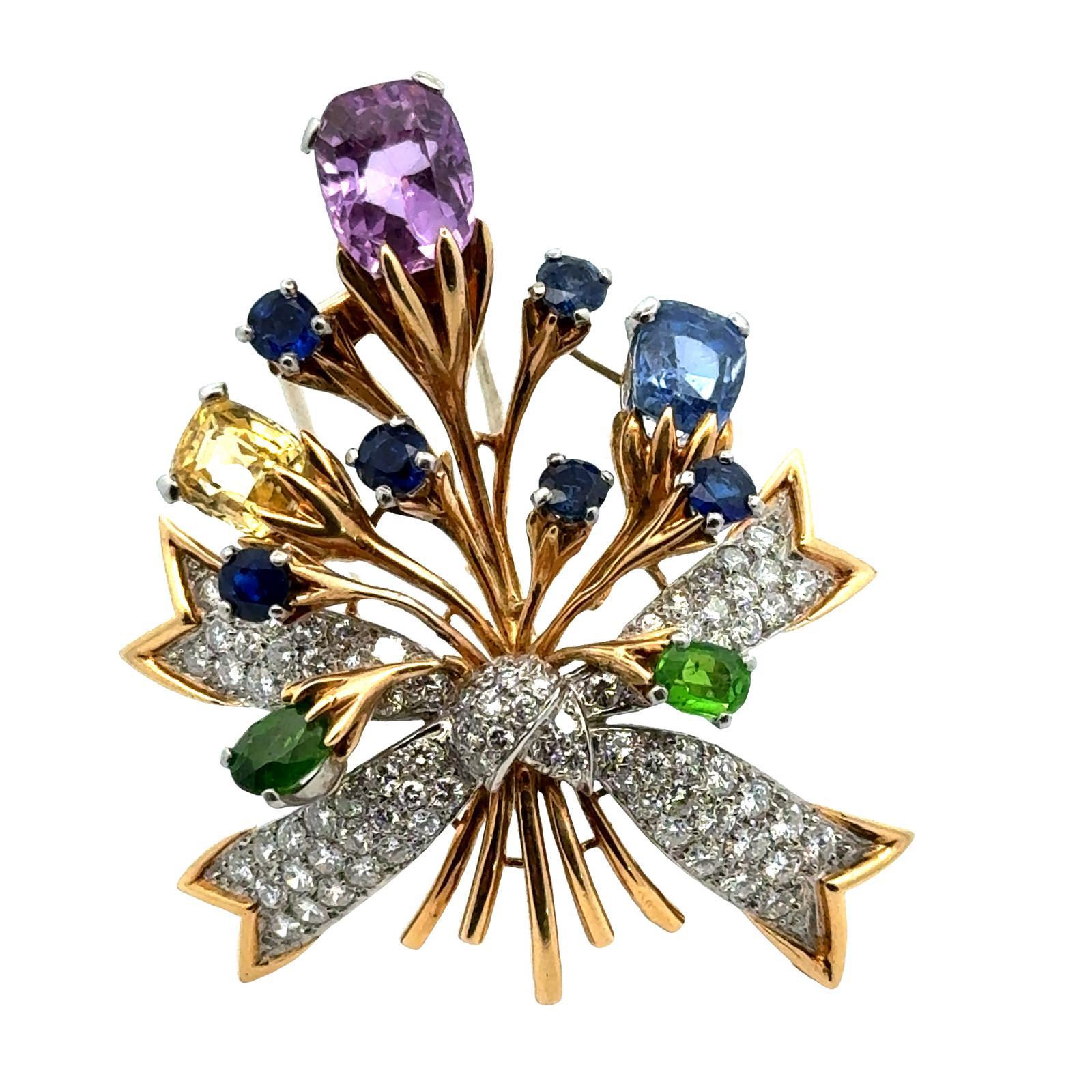  This rare lapel pin brooch by Jean Sclumberger for Tiffany & Co. is adorned with a cushion-cut natural pink sapphire without any treatments approx. 4.70 carats, one square cushion natural sapphire approx. 2.00 carats and six round-faceted blue