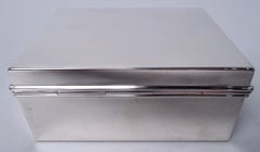 Tiffany Pequeña Caja Moderna de Plata de Ley