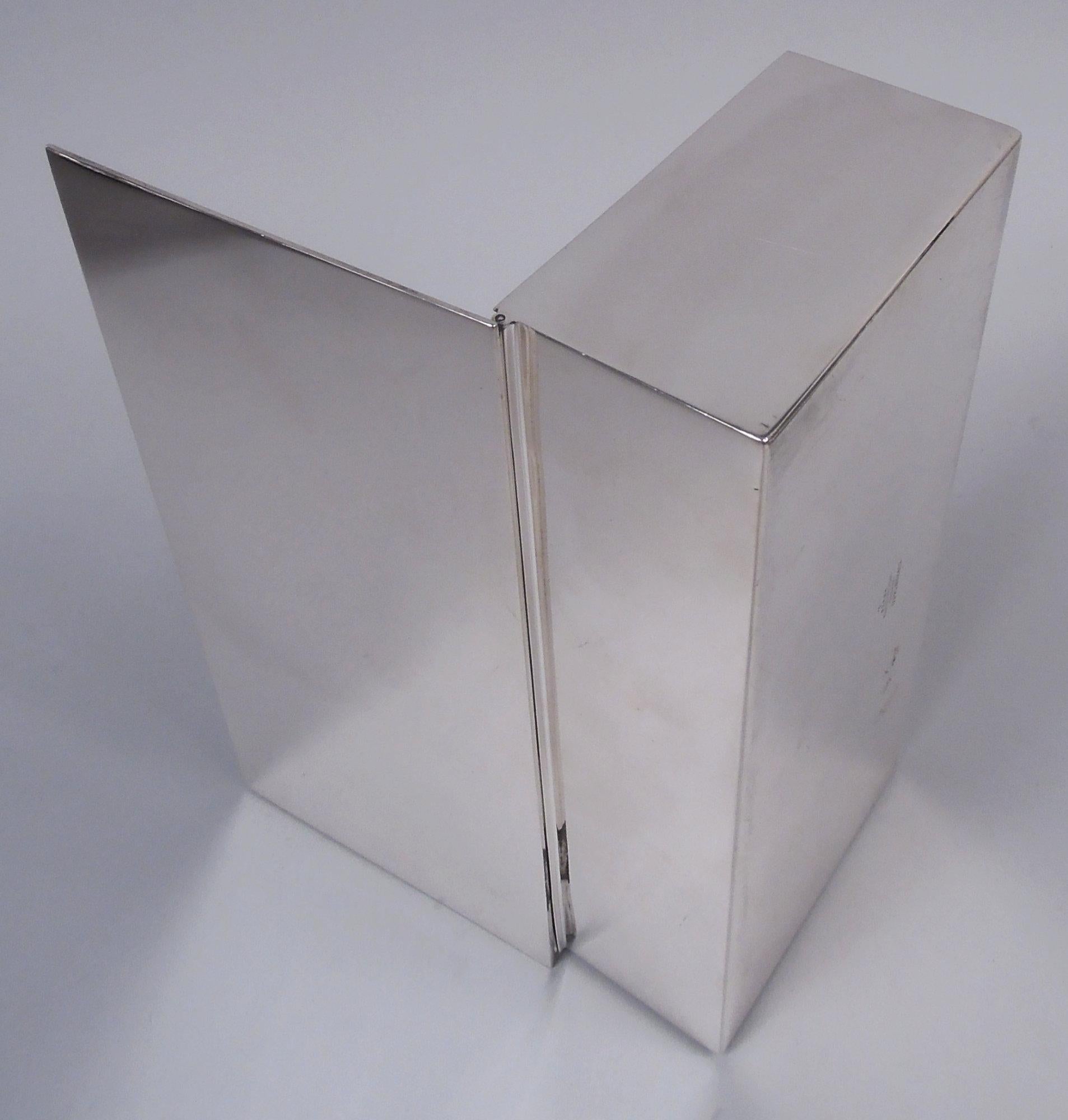 Tiffany Smart & Modern American Sterling Silver Desk Box For Sale 4