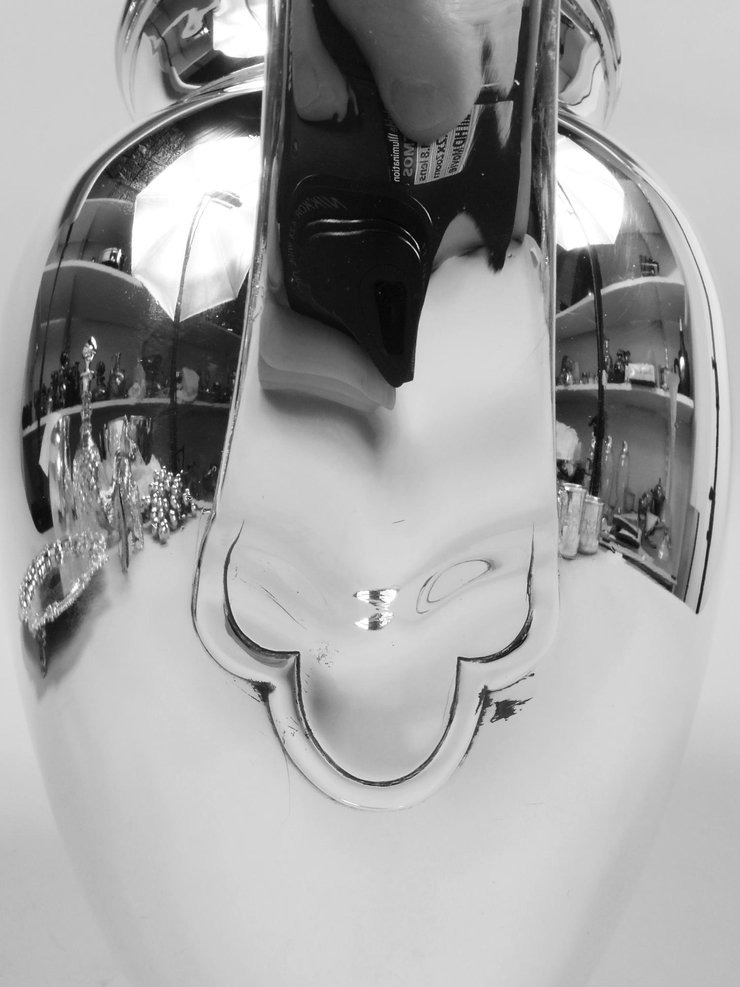 Tiffany Spare & Heavy Moderner Wasserkrug aus Sterlingsilber im Angebot 3