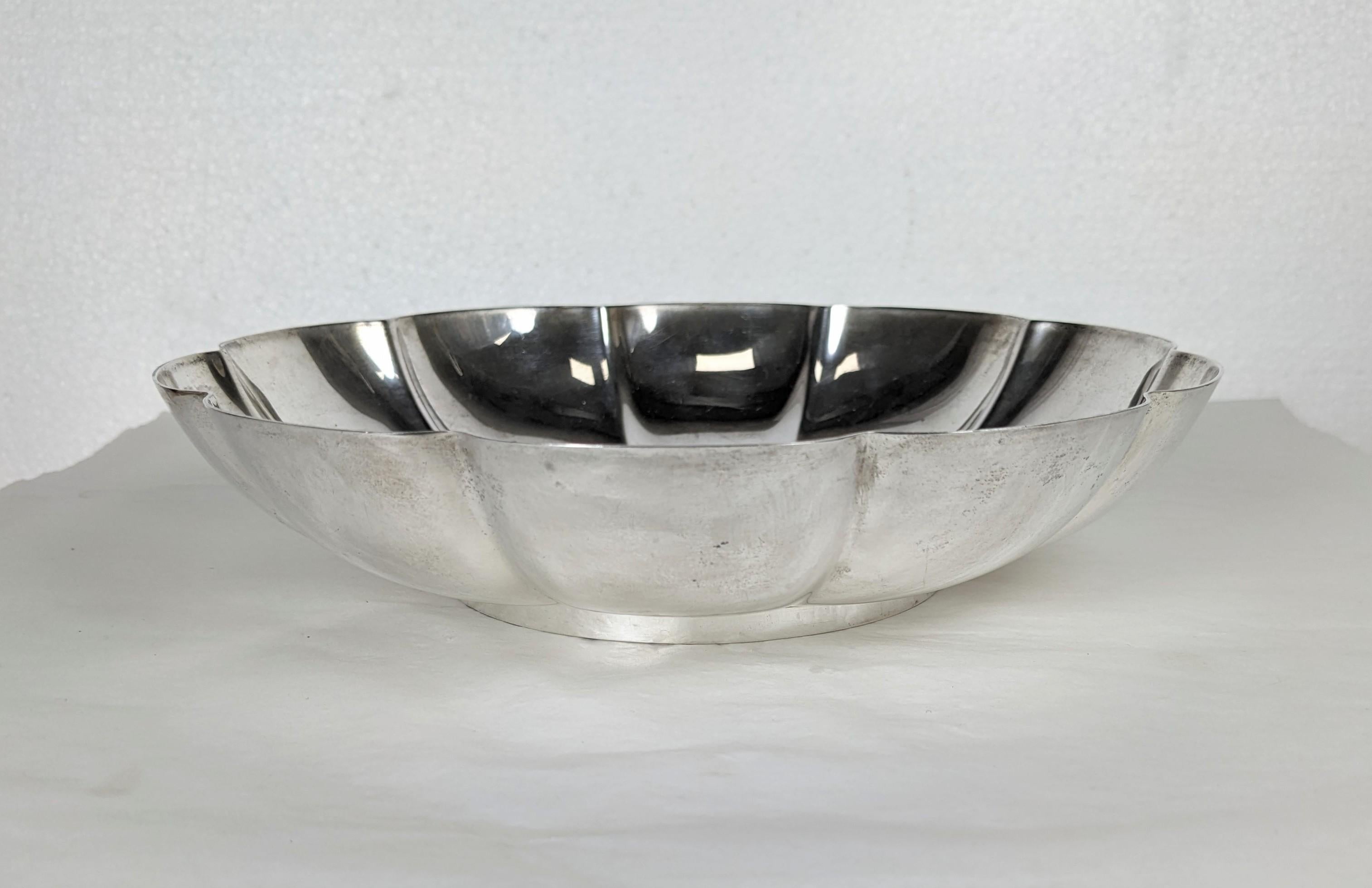 Mid-Century Modern Tiffany Sterling Elegant Lobed Bowl (bol lobé) en vente