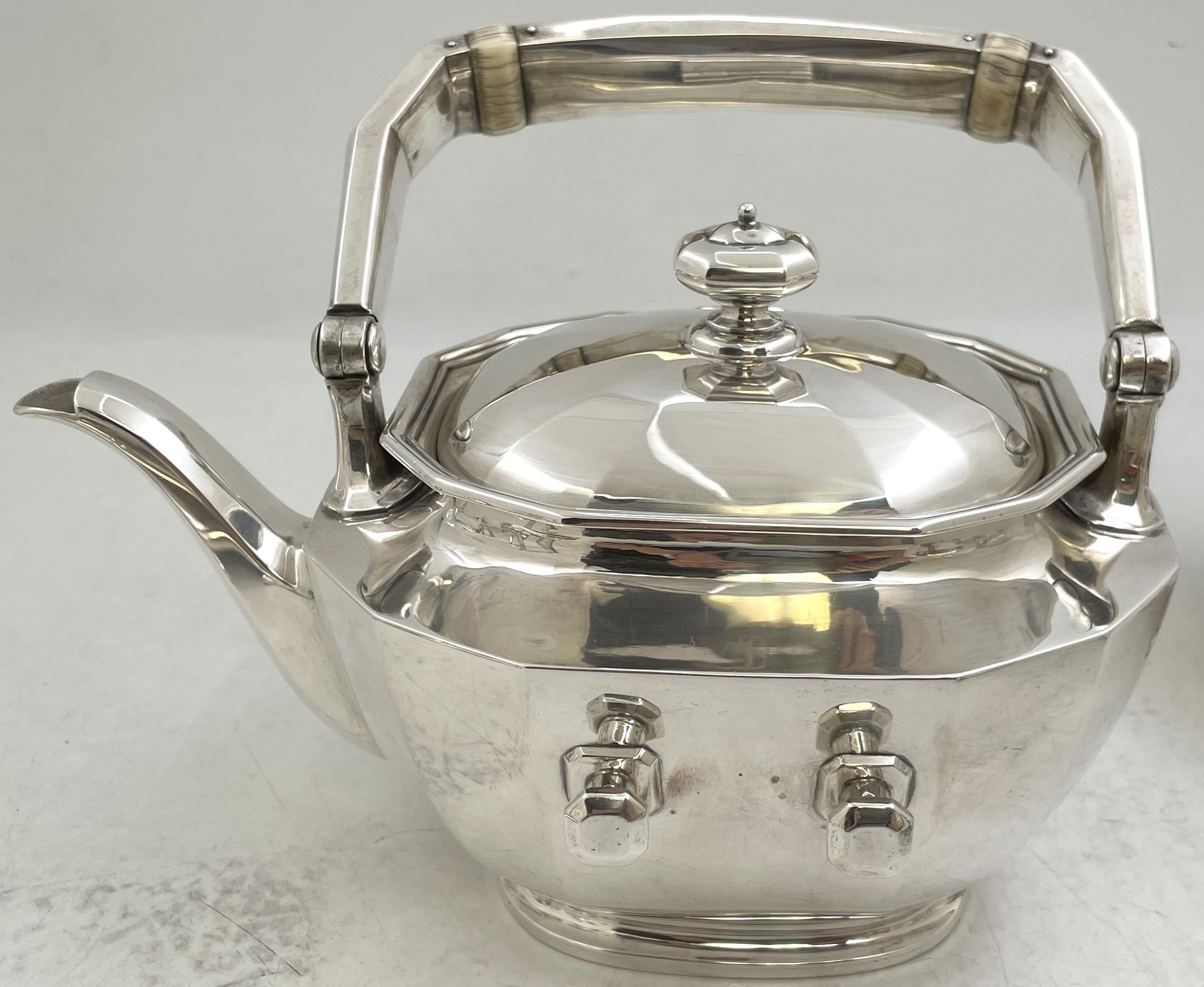 Tiffany Sterling Silver 7-Piece 1907 Tea & Coffee Set + Tray Century Pattern in vendita 3