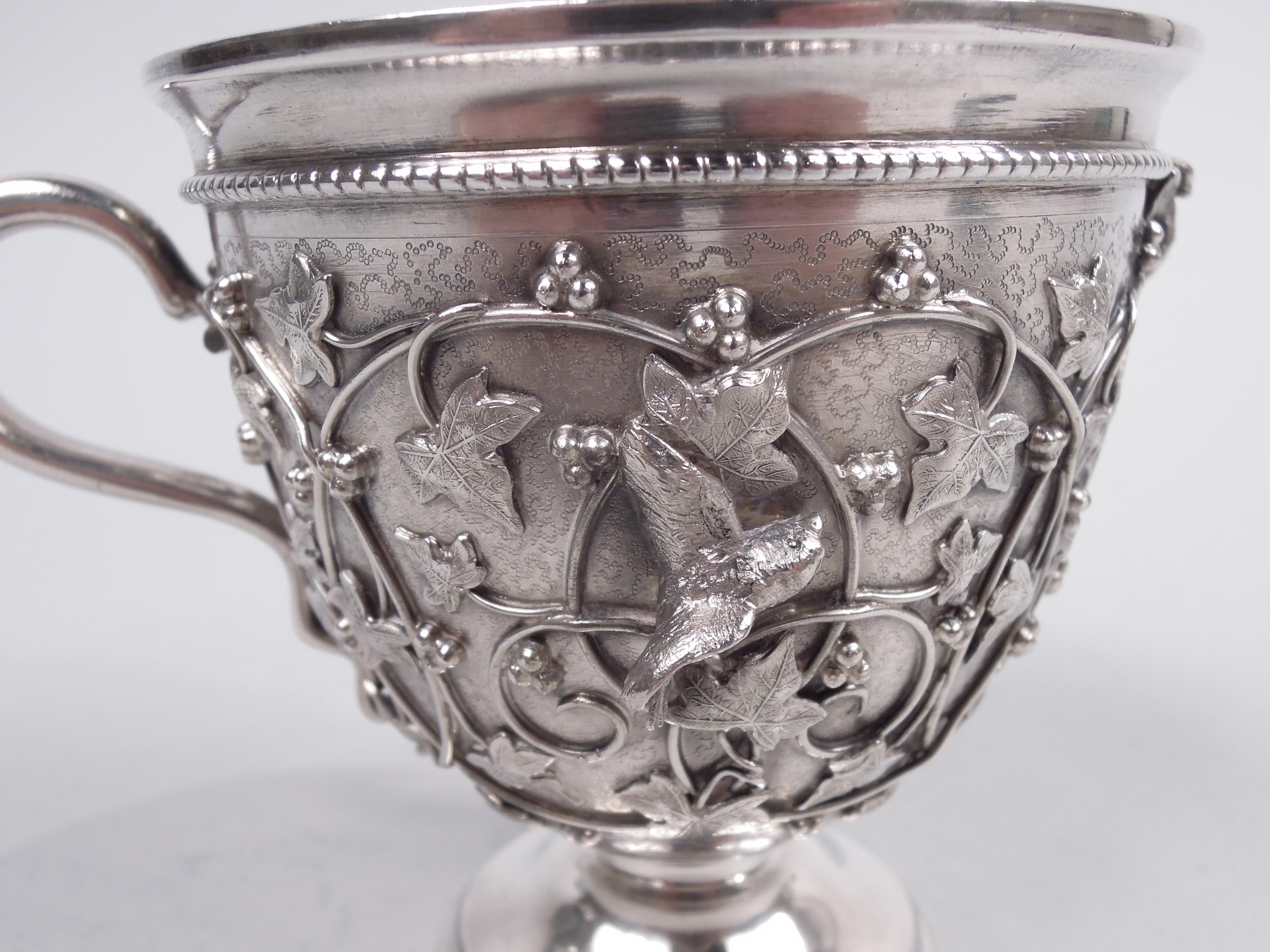 Tiffany Sterling Silver Baby Cup in Rare Bird’s Nest Pattern In Good Condition For Sale In New York, NY