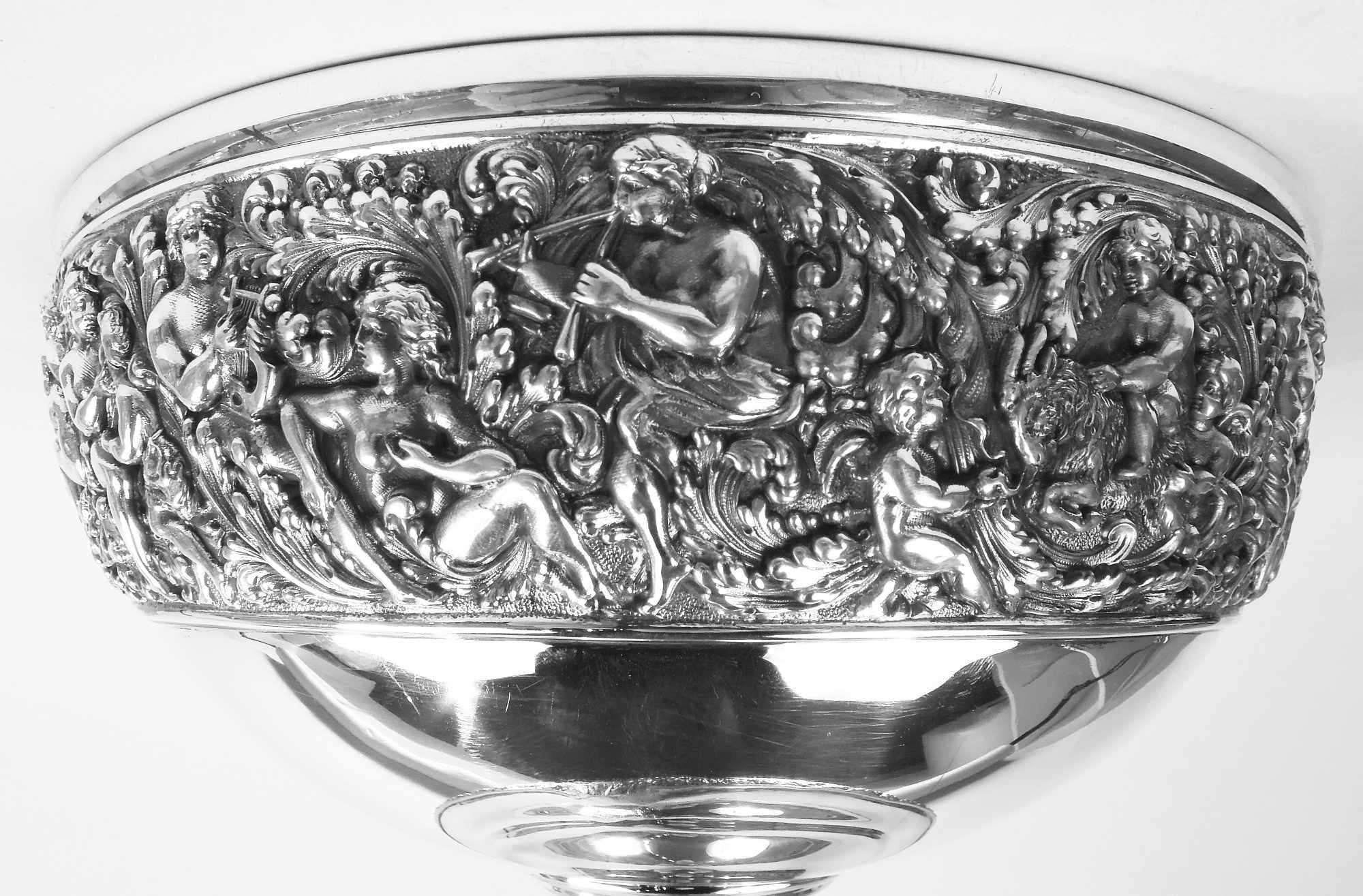 Repoussé Tiffany Sterling Silver Centerpiece Bowl in Beaux Arts Olympian For Sale