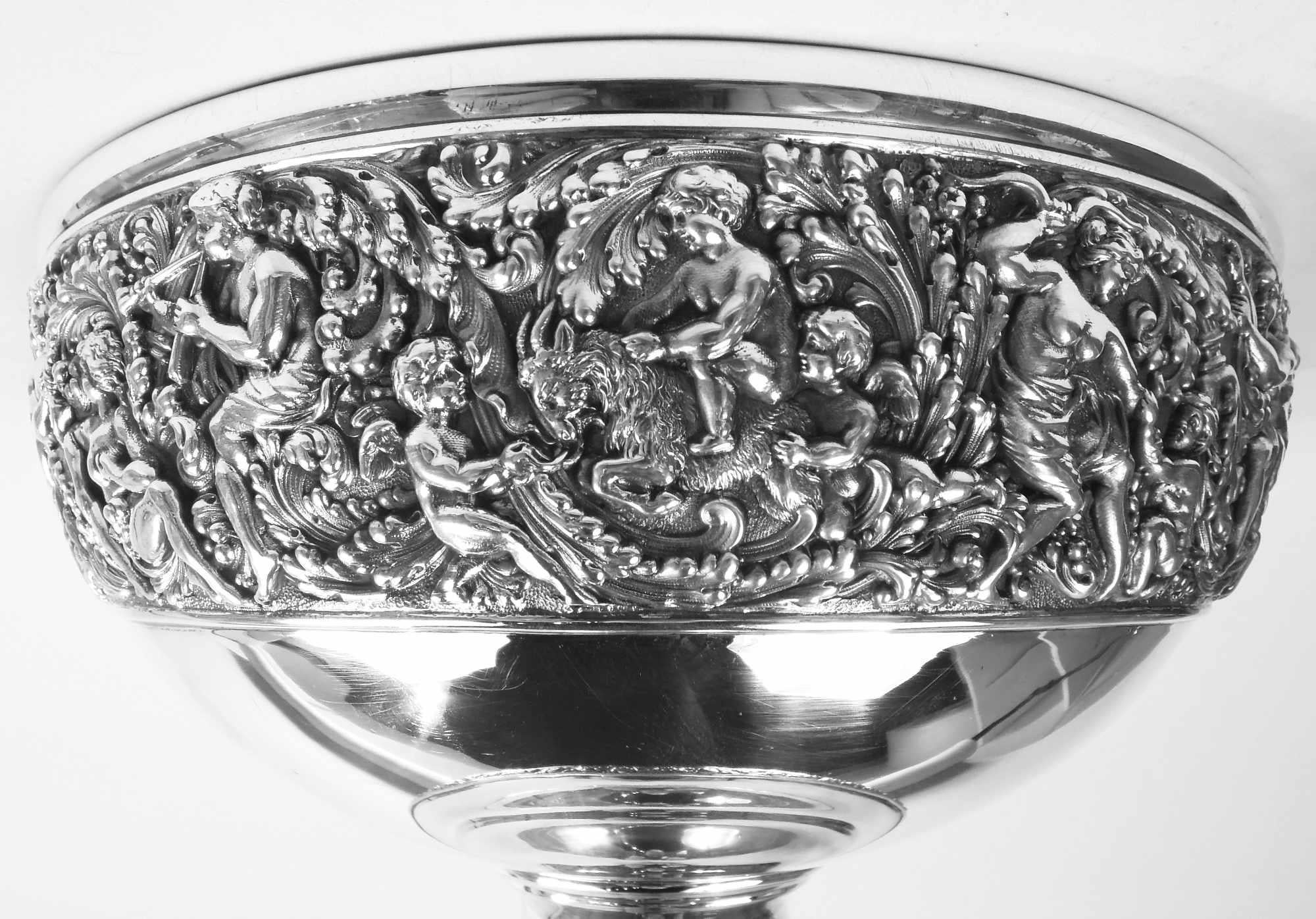 Early 20th Century Tiffany Sterling Silver Centerpiece Bowl in Beaux Arts Olympian For Sale