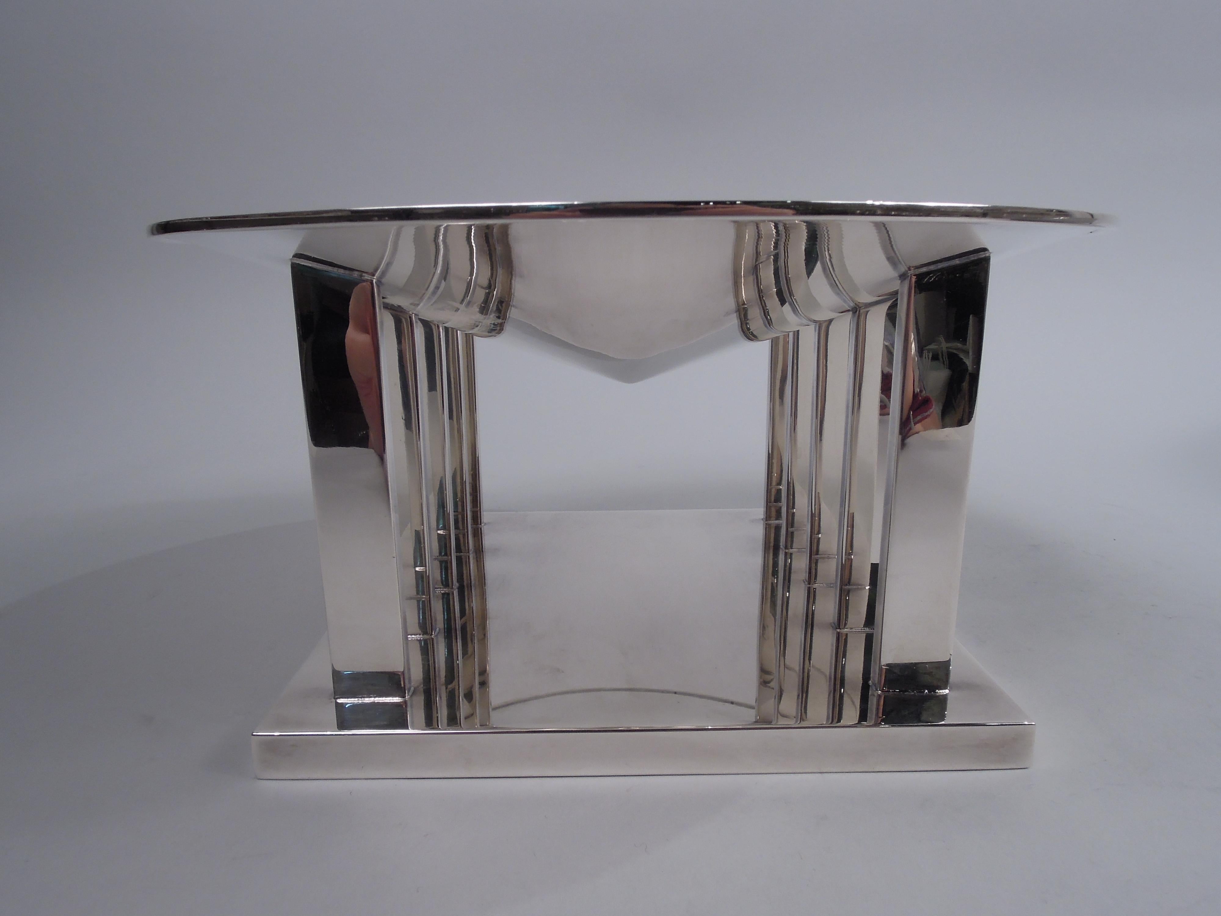 Centro de mesa Tiffany de plata de ley diseñado por Frank Lloyd Wright siglo XX en venta