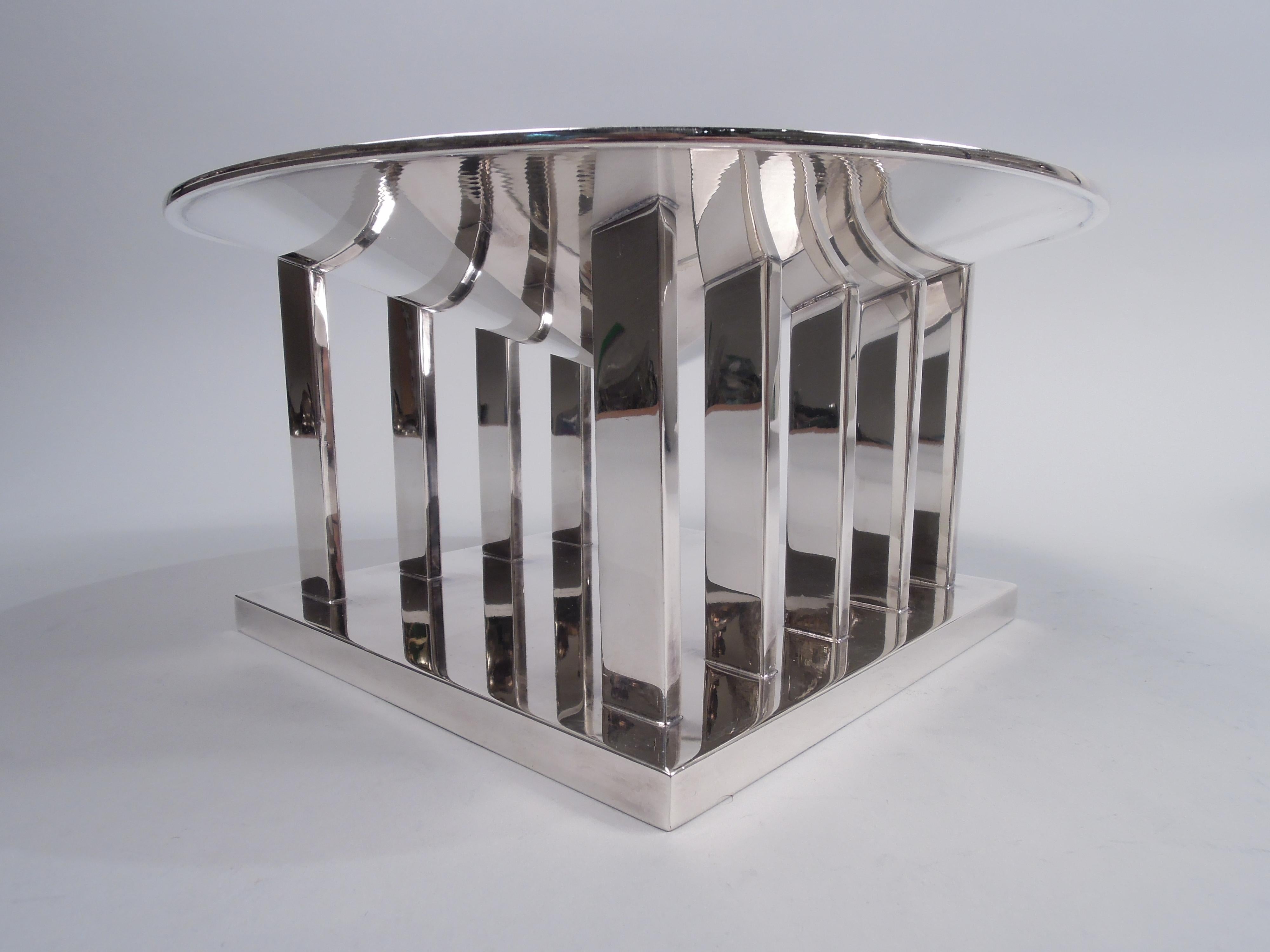 Centro de mesa Tiffany de plata de ley diseñado por Frank Lloyd Wright Plata esterlina en venta