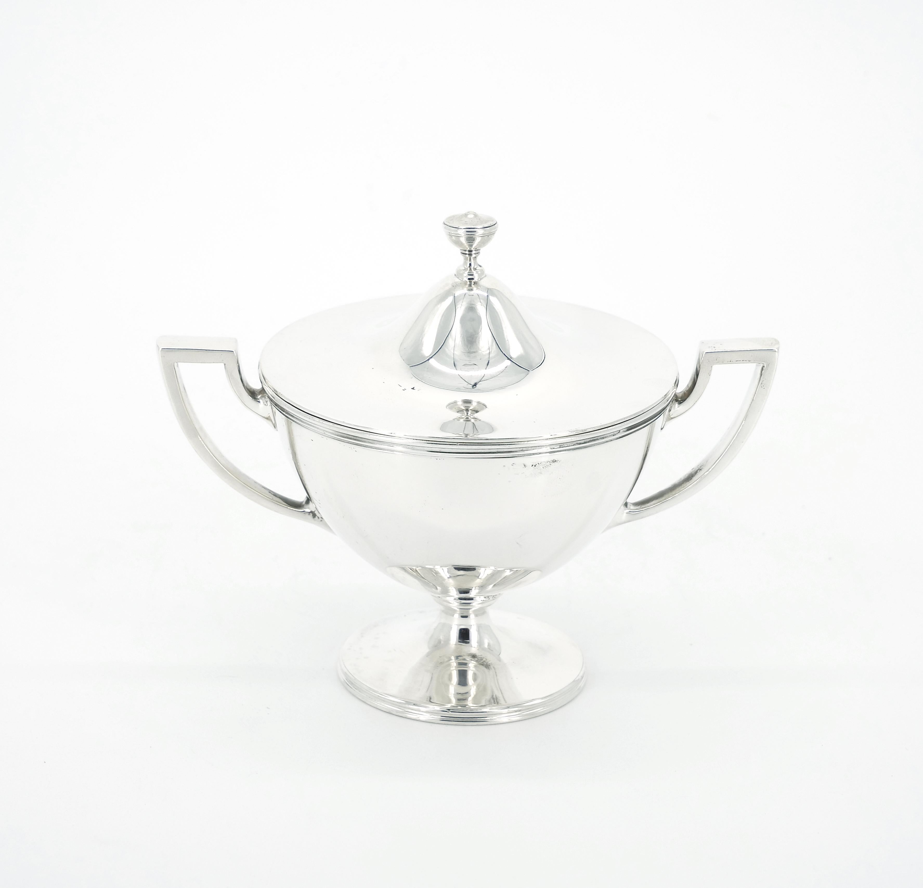 Vierteiliges Tee-/Kaffeeservice aus Sterlingsilber im klassischen Stil von Tiffany im Angebot 14
