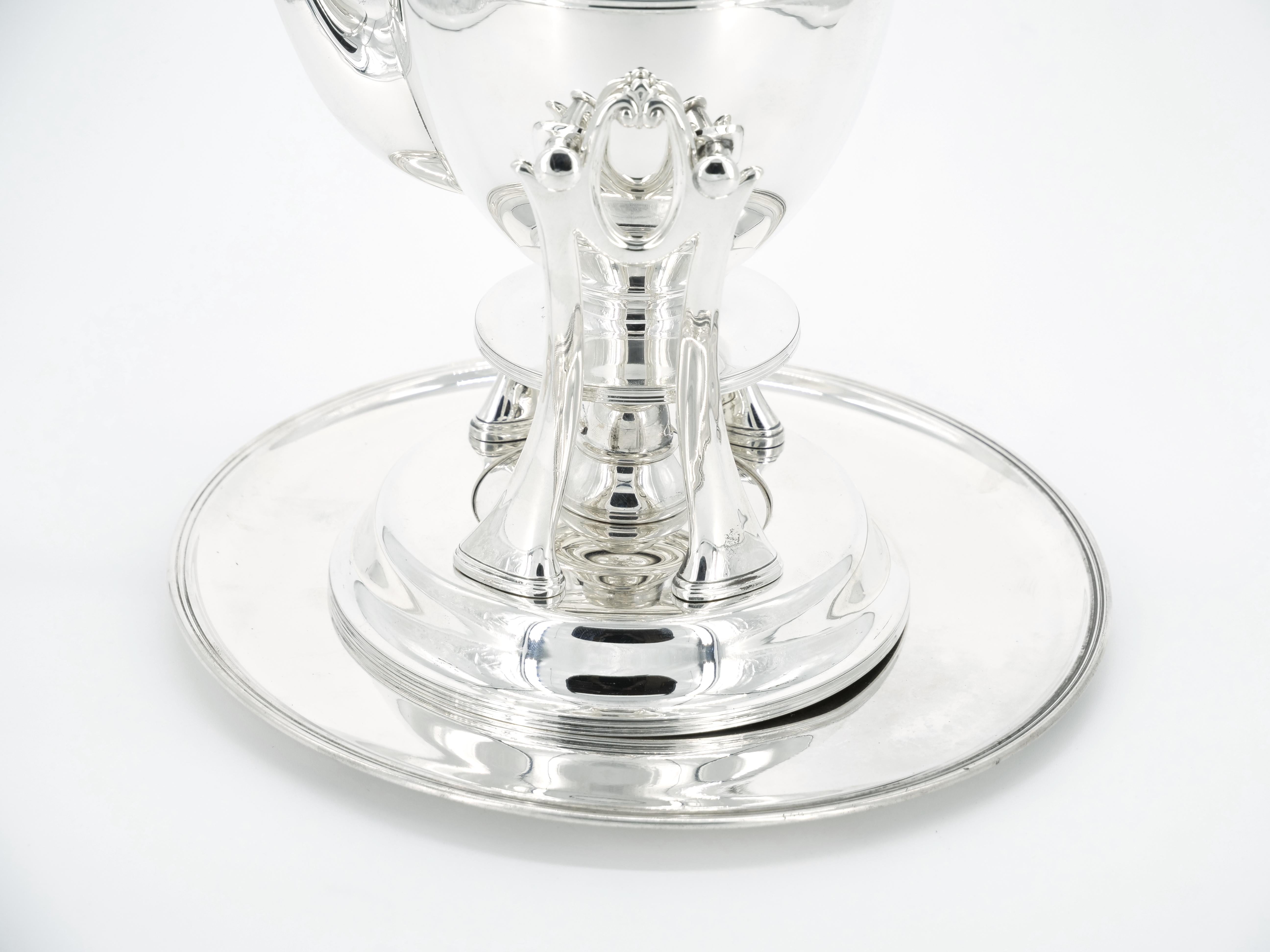Vierteiliges Tee-/Kaffeeservice aus Sterlingsilber im klassischen Stil von Tiffany (Frühes 20. Jahrhundert) im Angebot
