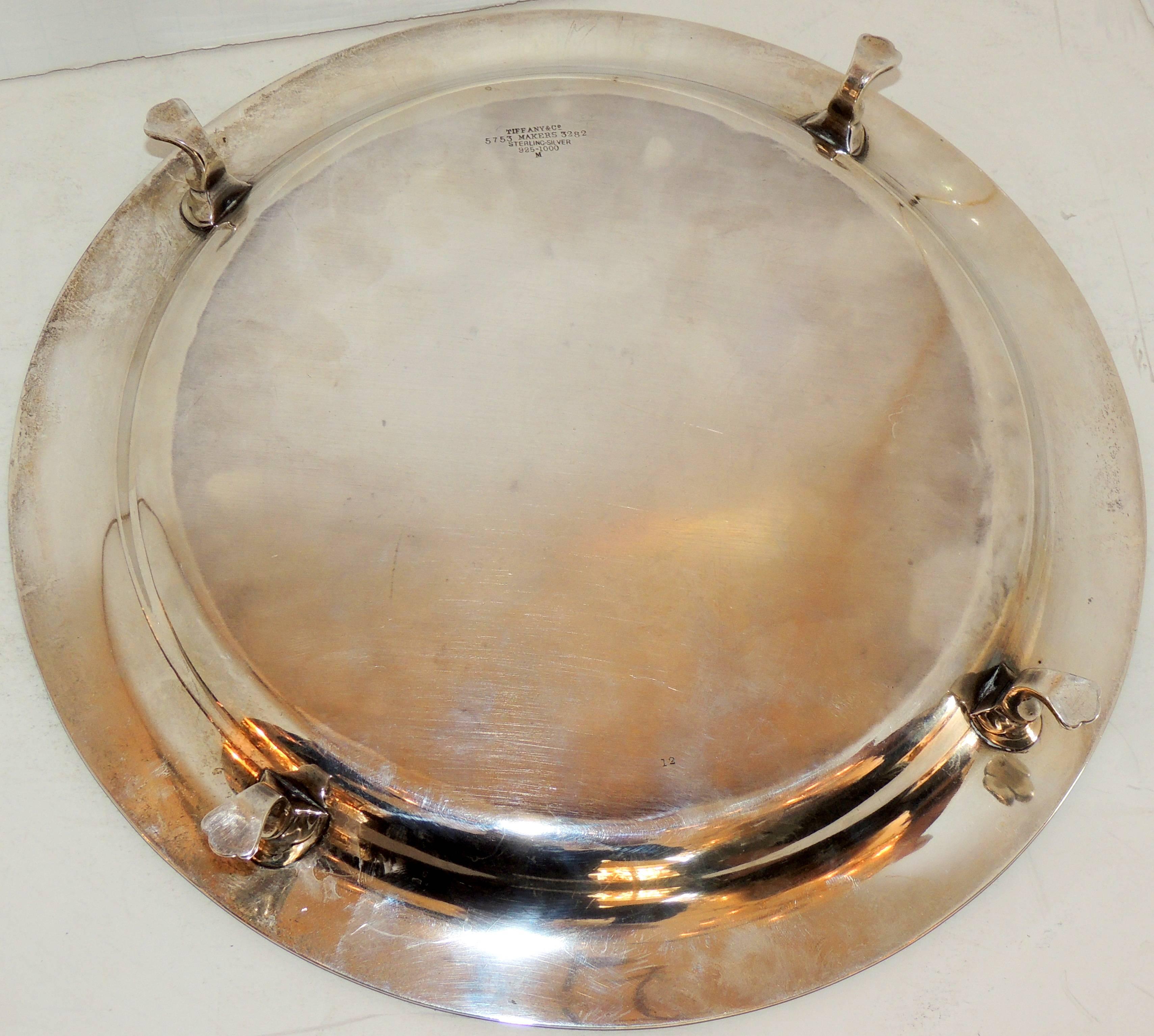 Tiffany Sterling Silver Engraved Round Footed Serving Tray Platter Centrepiece In Good Condition For Sale In Roslyn, NY