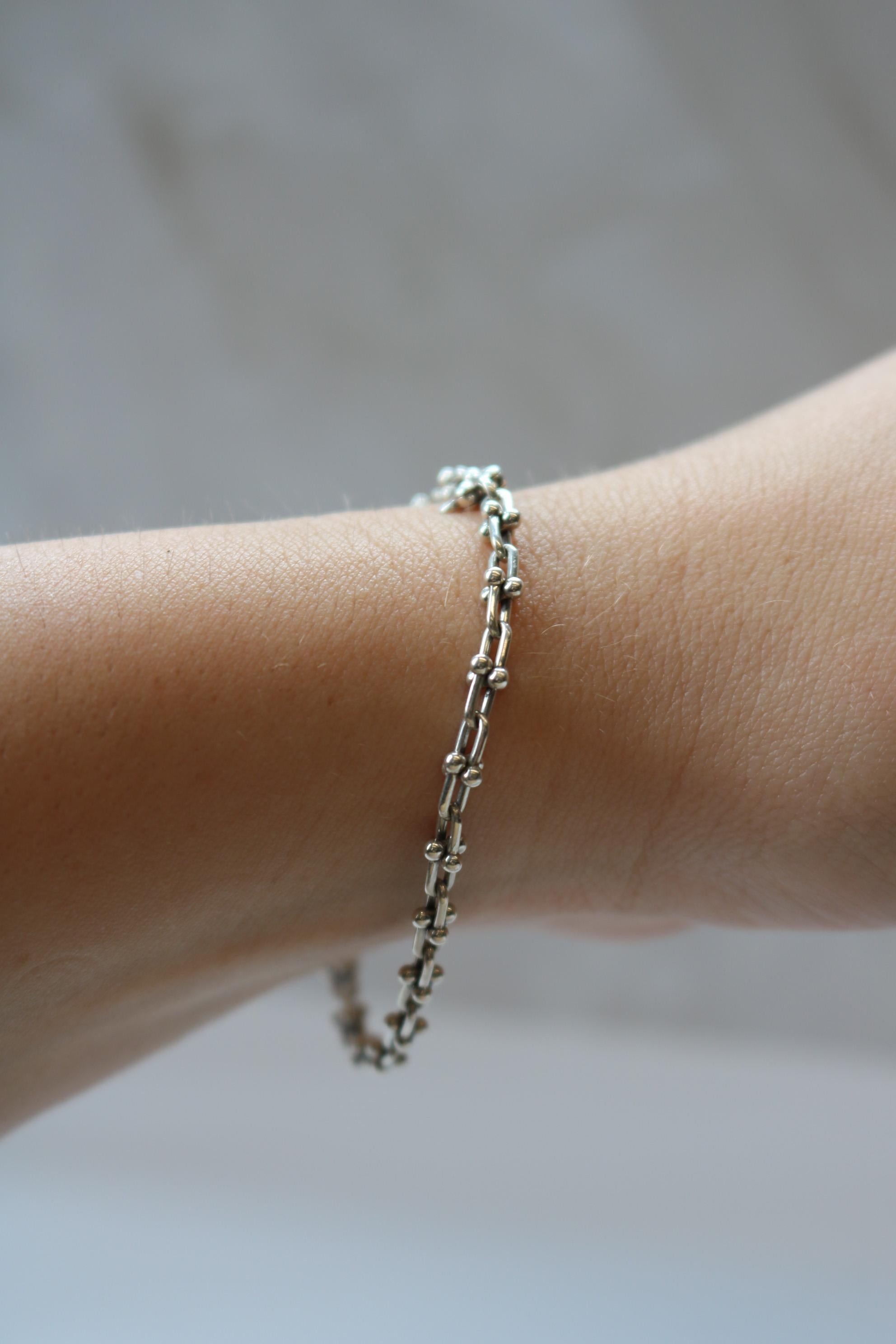 Tiffany A. Silver Bracciale Micro Link in argento massiccio lungo 7 pollici in vendita 7