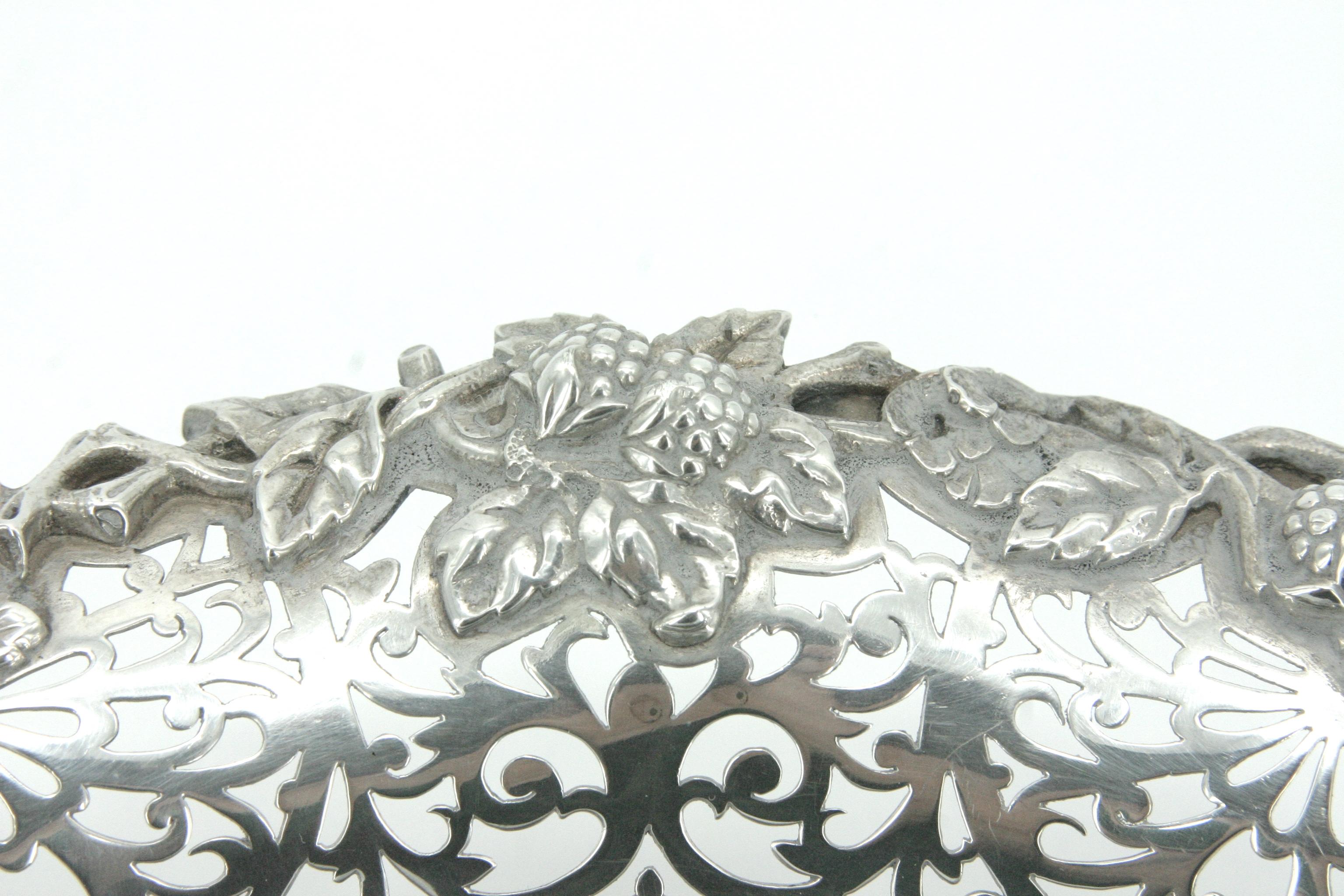 Tiffany Sterling Silver Tableware Serving Piece For Sale 7