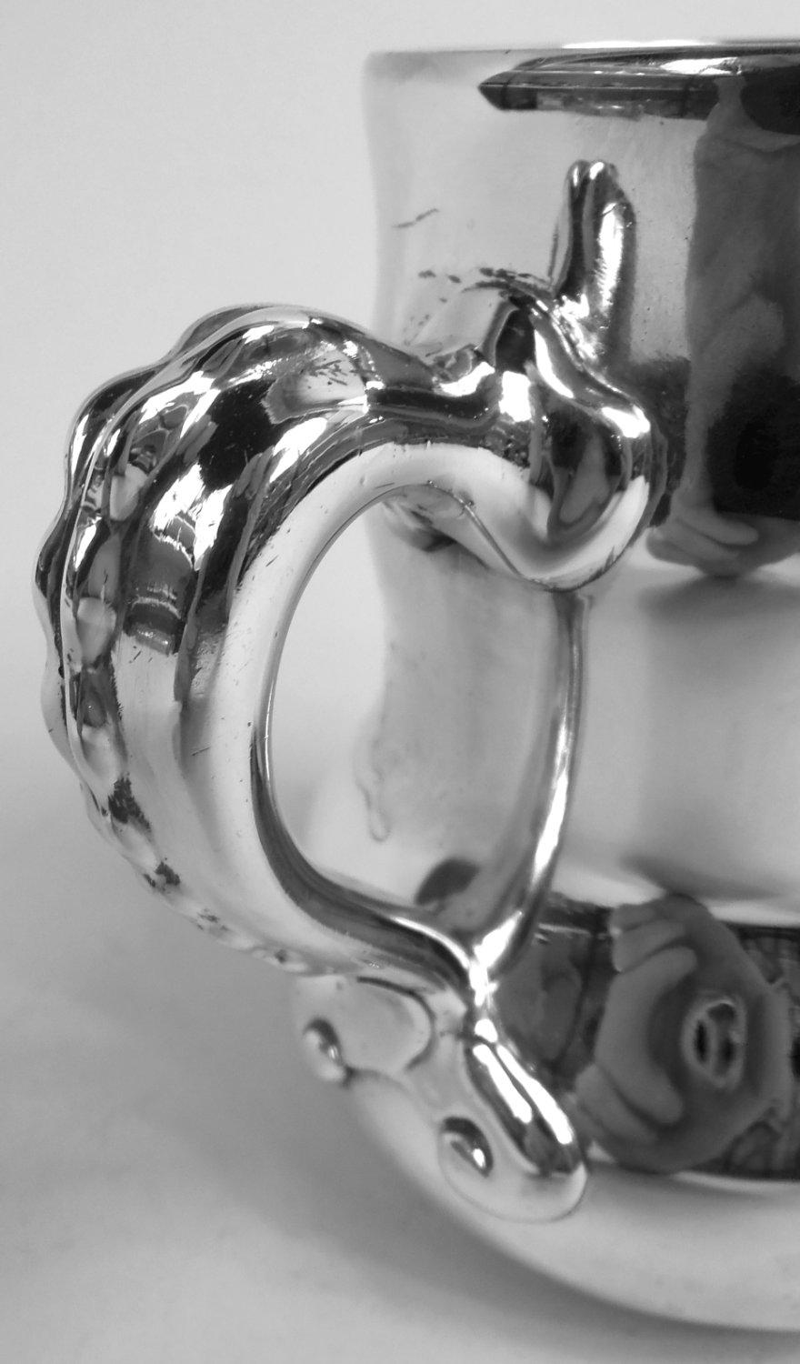 Taza para bebé de la canción infantil Tres ratones ciegos de plata de ley Tiffany en venta 3
