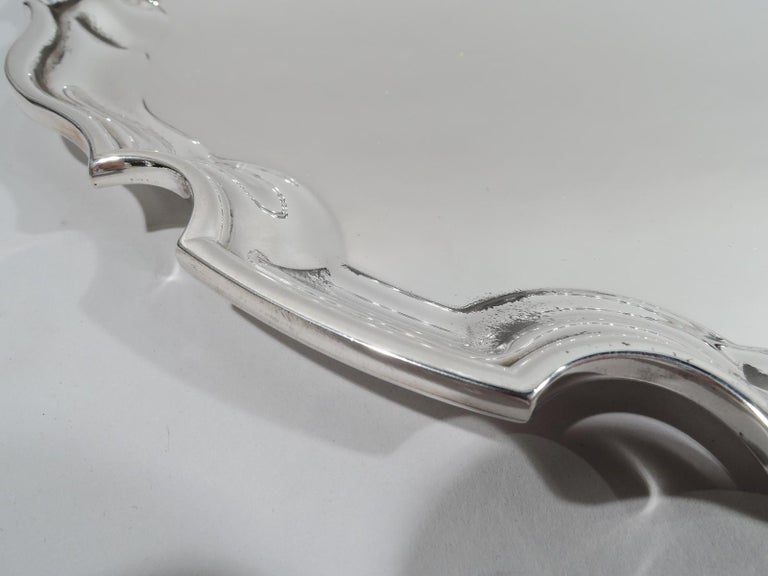Tiffany Sterling Silver Tray with Georgian-Style Piecrust Rim For Sale ...