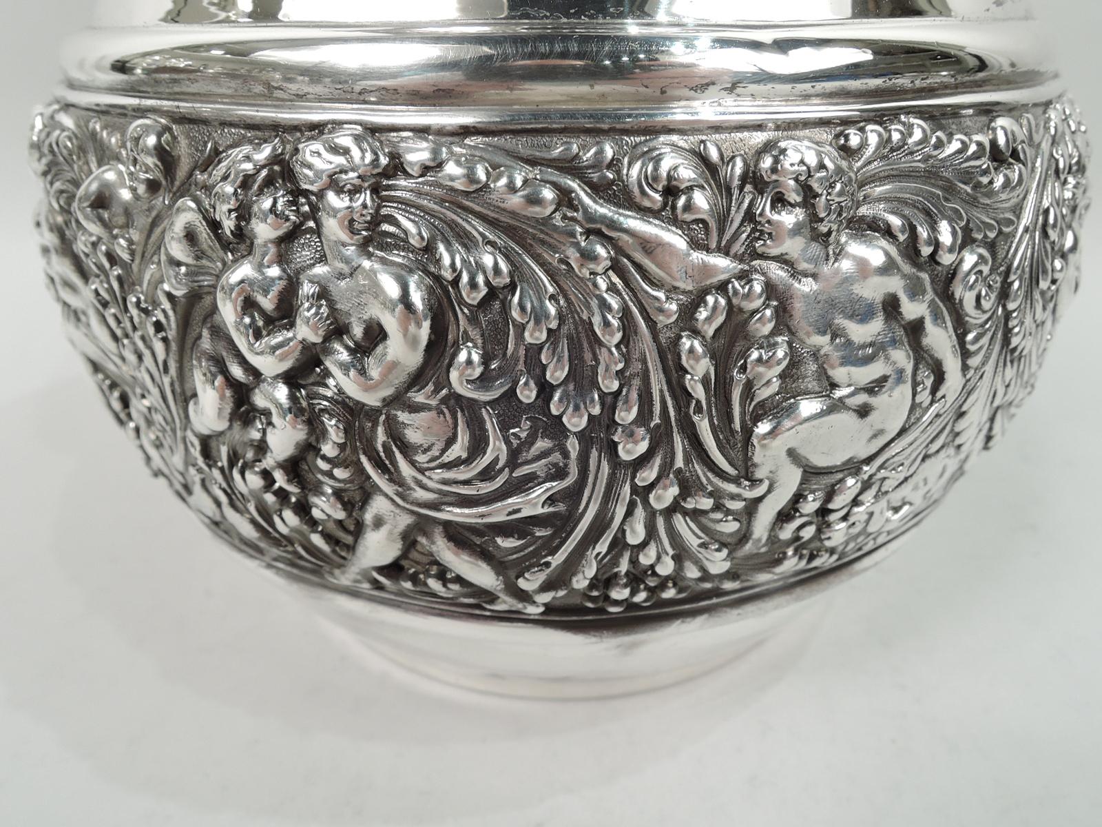 Tiffany Sterling Silver Water Pitcher in Beaux-Arts Olympian Pattern In Excellent Condition In New York, NY