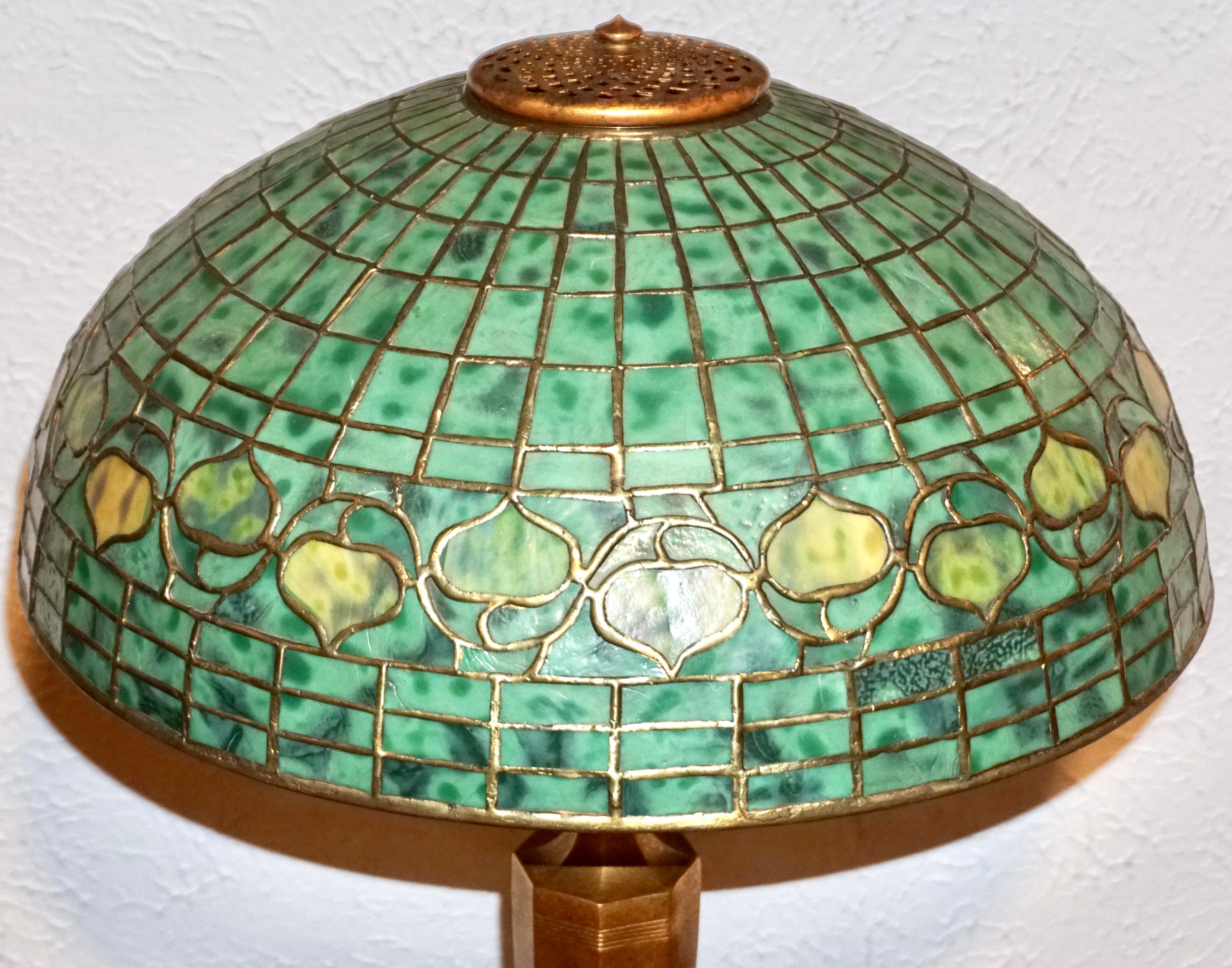 Tiffany Studios Acorn Table Lamp For Sale 3