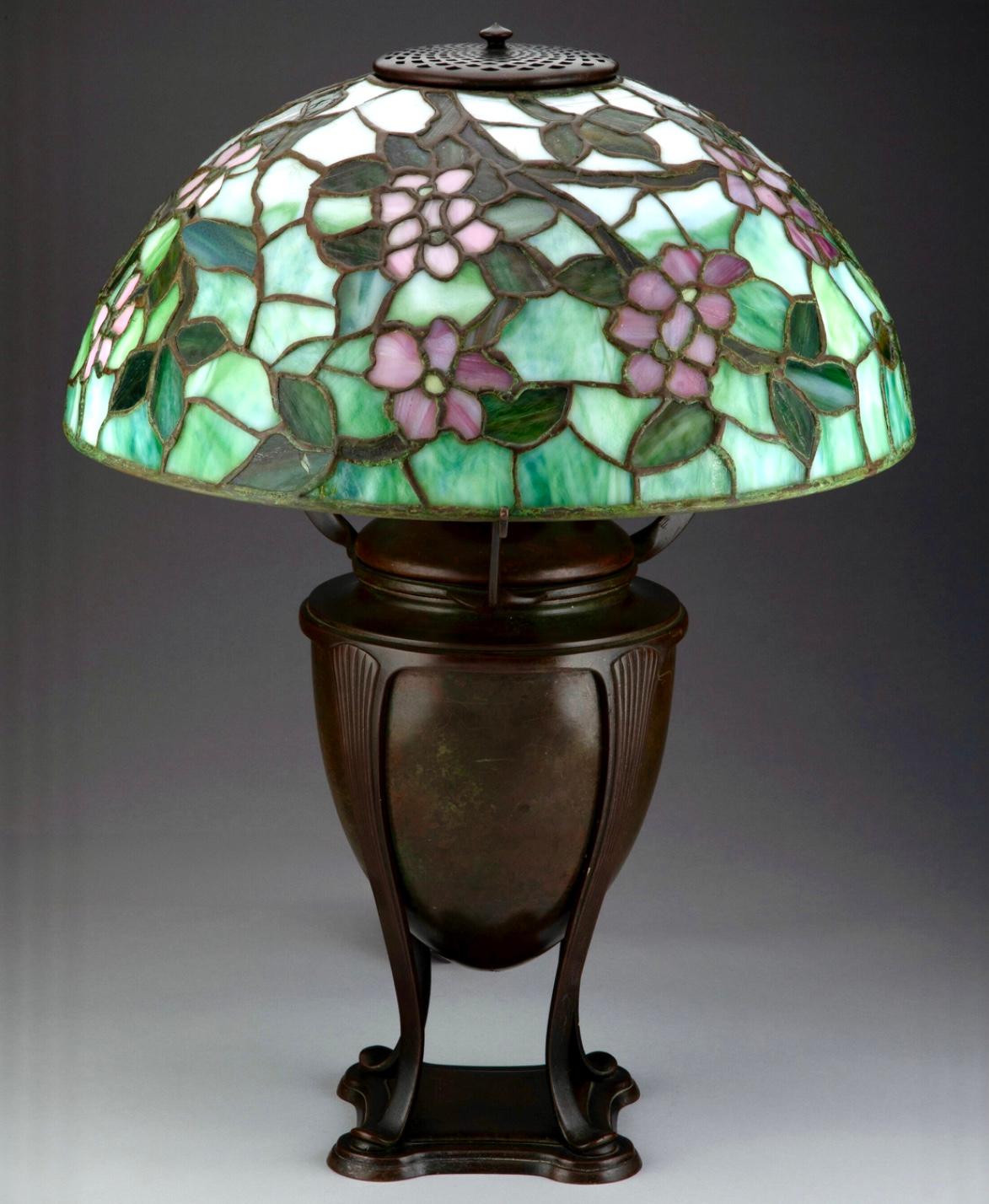 Hand-Crafted Tiffany Studios Apple Blossom Table lamp For Sale