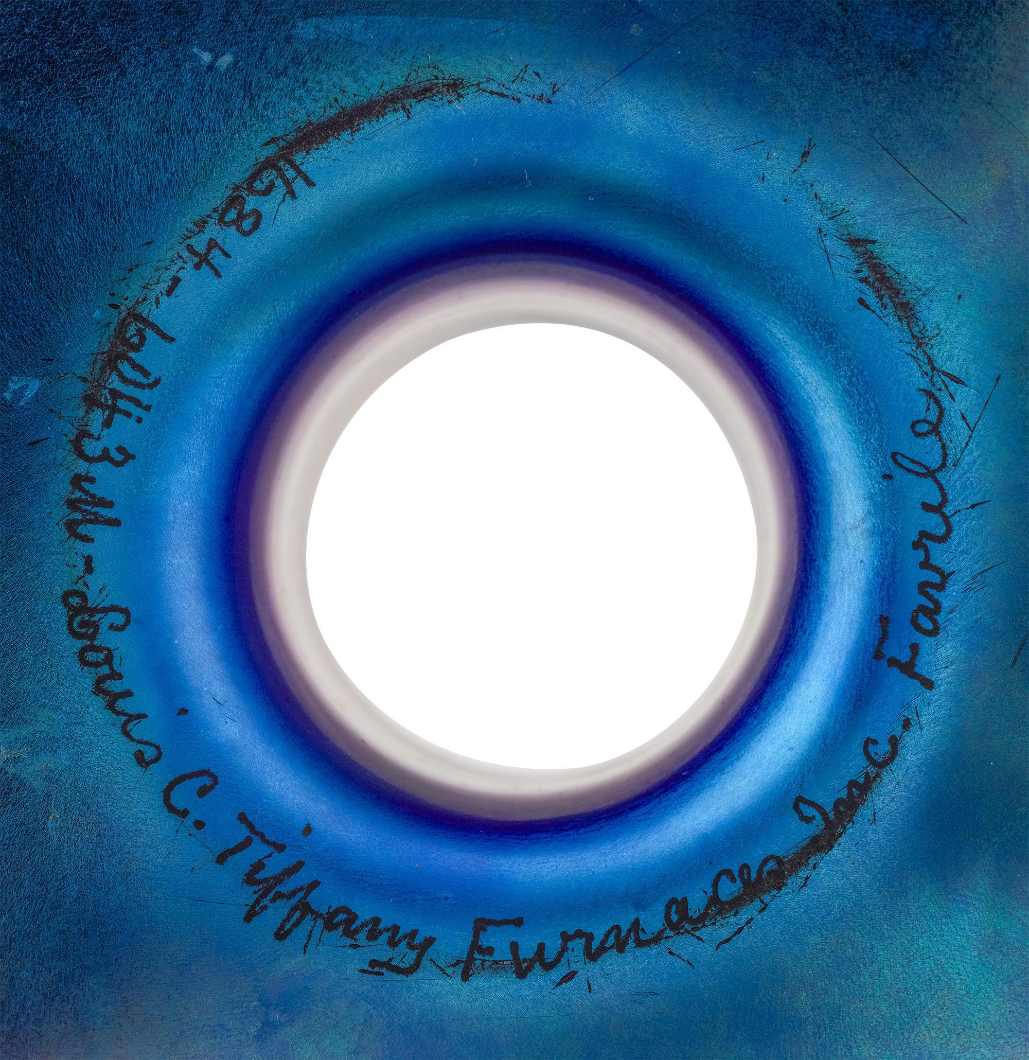 Tiffany Studios Blauer Favrile Glas Tafelaufsatz (amerikanisch) im Angebot