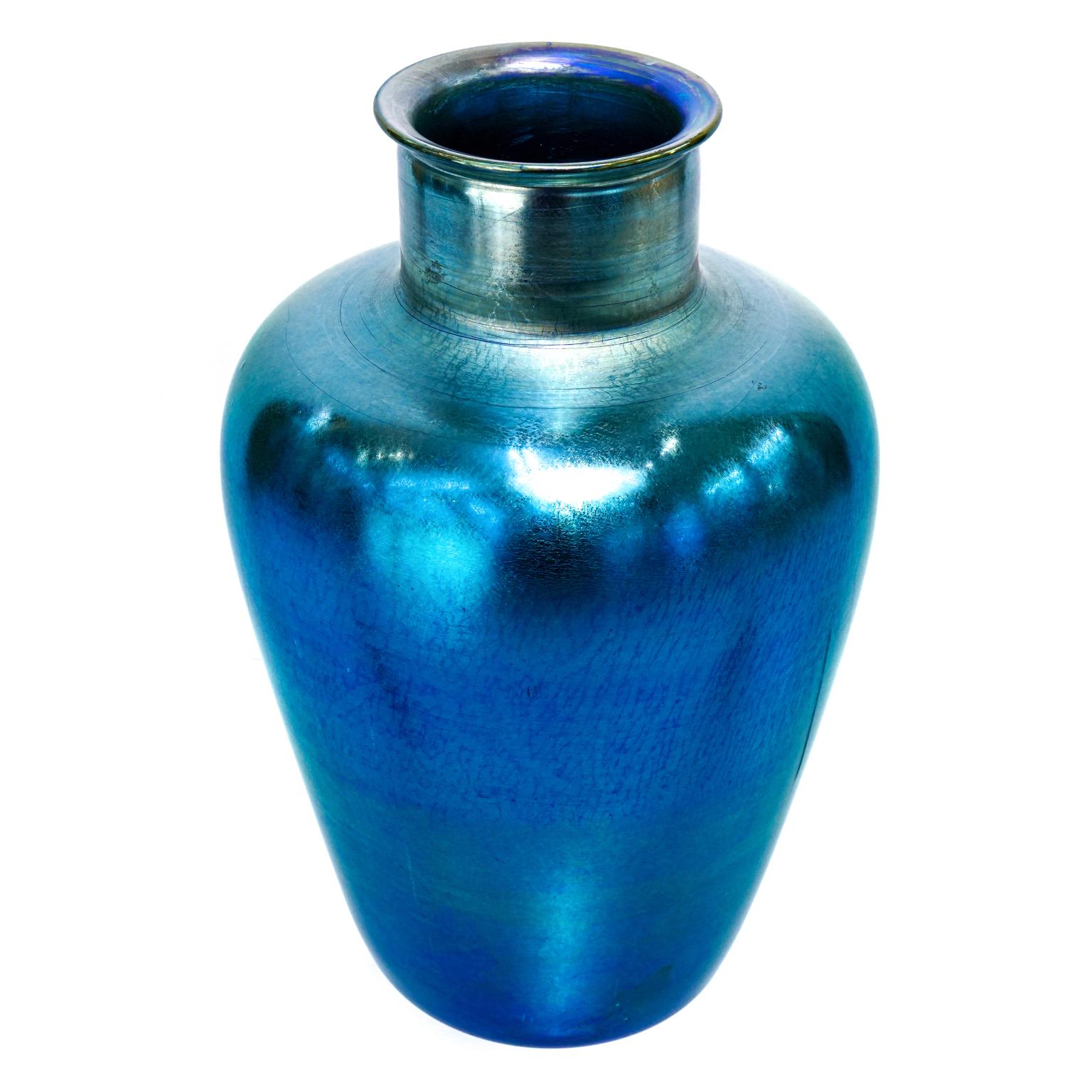 tiffany blue vase