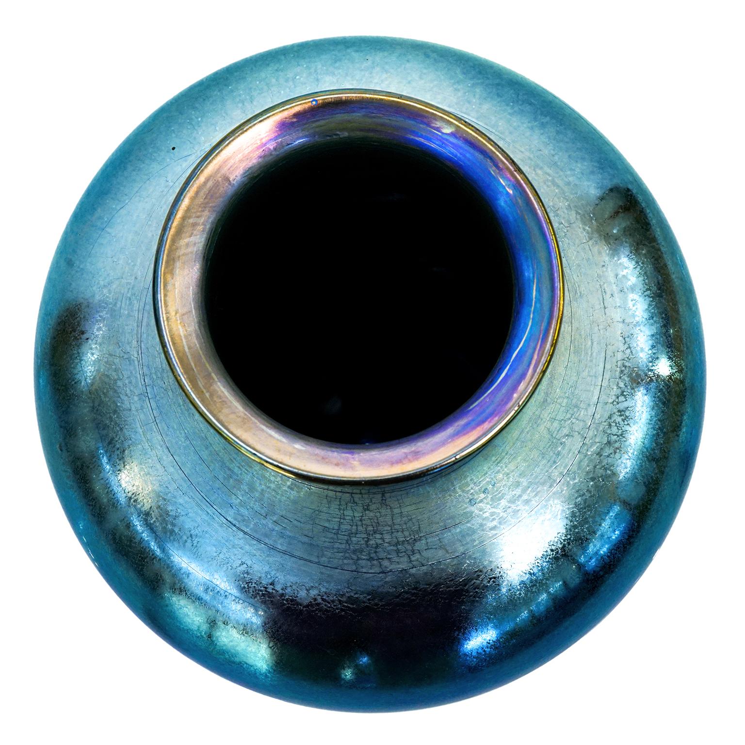 Tiffany Studios Blue Favrile Glass Vase In Excellent Condition In Litchfield, CT