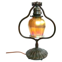 Lampada da Studio Arpa in bronzo e favrile di Tiffany Studios