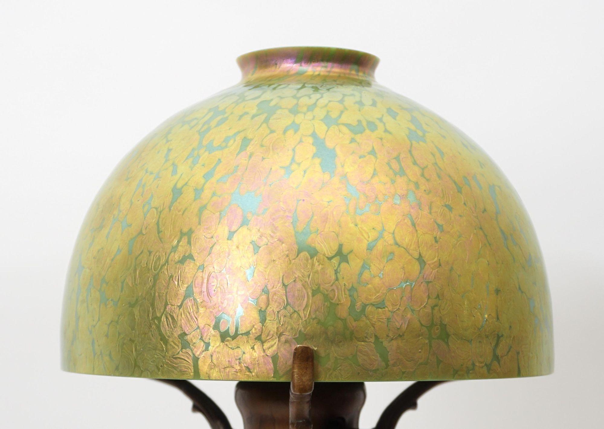 Tiffany Studios Bronze & Favrile Glass Table Lamp In Good Condition For Sale In Los Angeles, CA