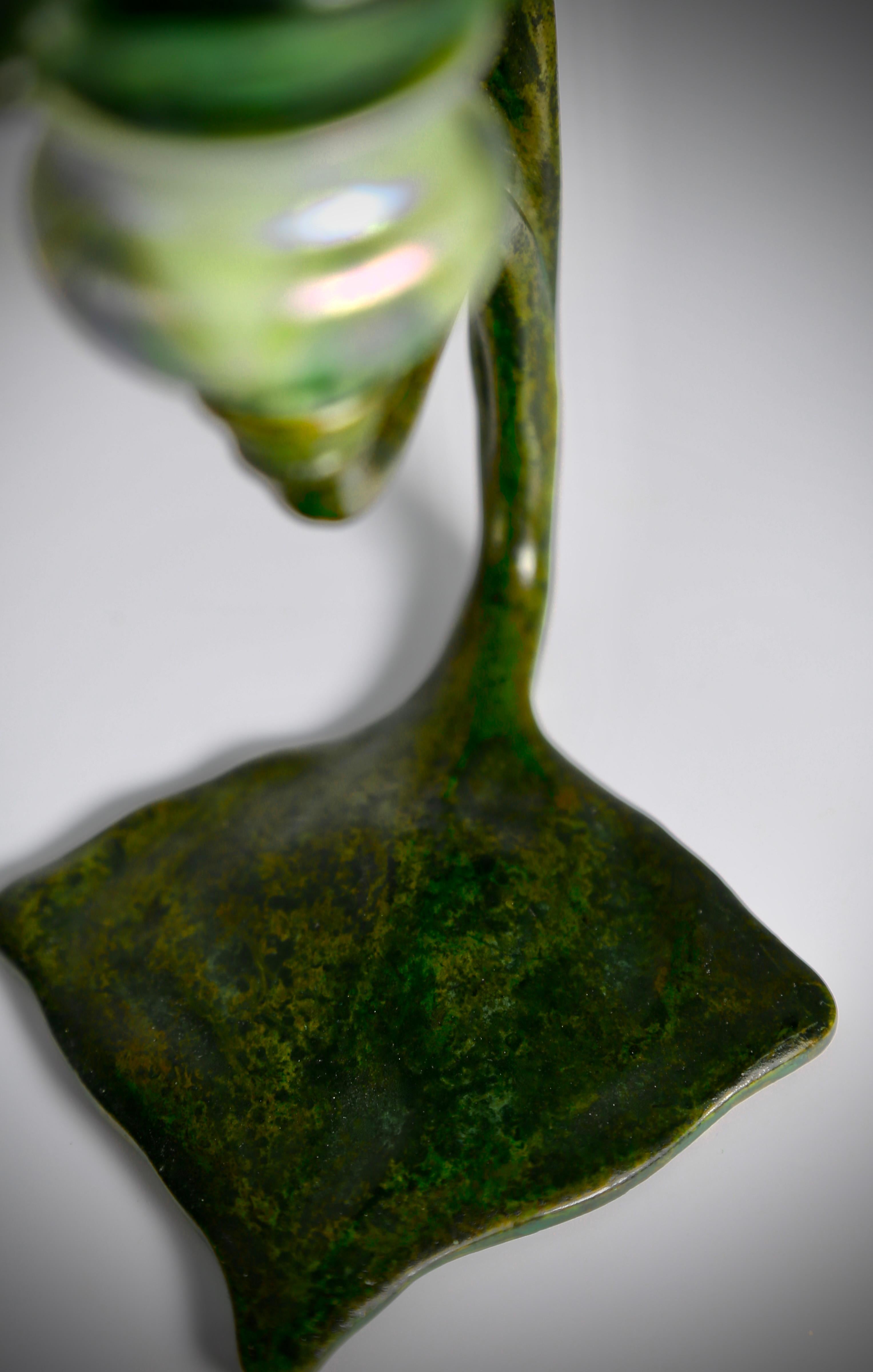 Early 20th Century Tiffany Studios 'Cobra’ Candlestick Bronze Favrile Glass 'Pulled Feather' Shade