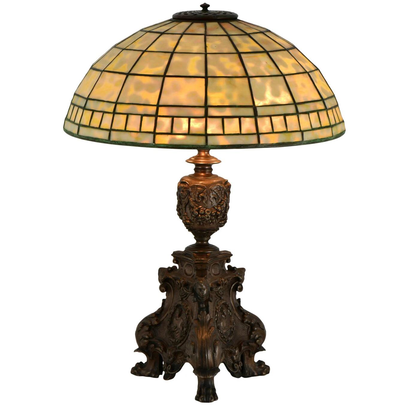 Colonial-Tischlampe von Tiffany Studios im Angebot 7