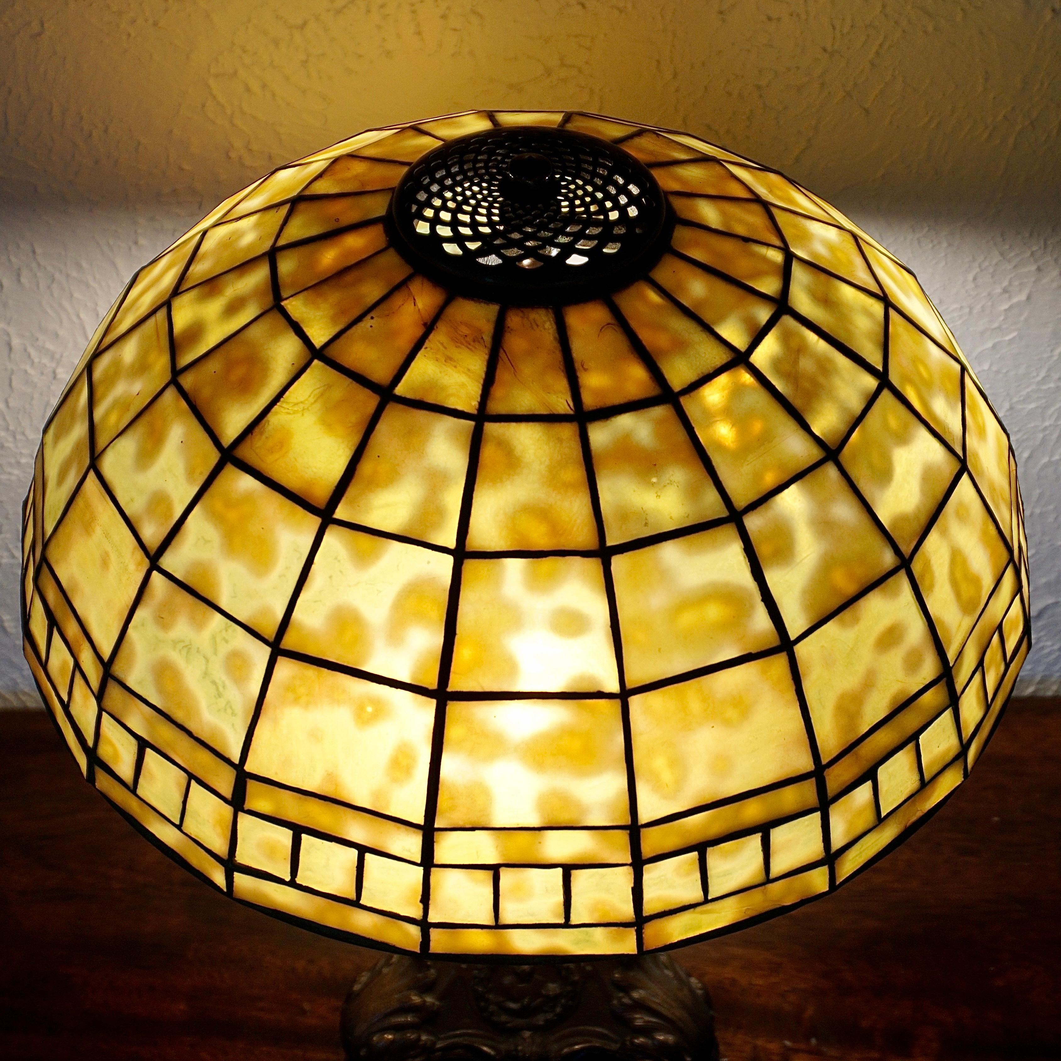 Art nouveau Tiffany Studios - Lampe de table coloniale en vente