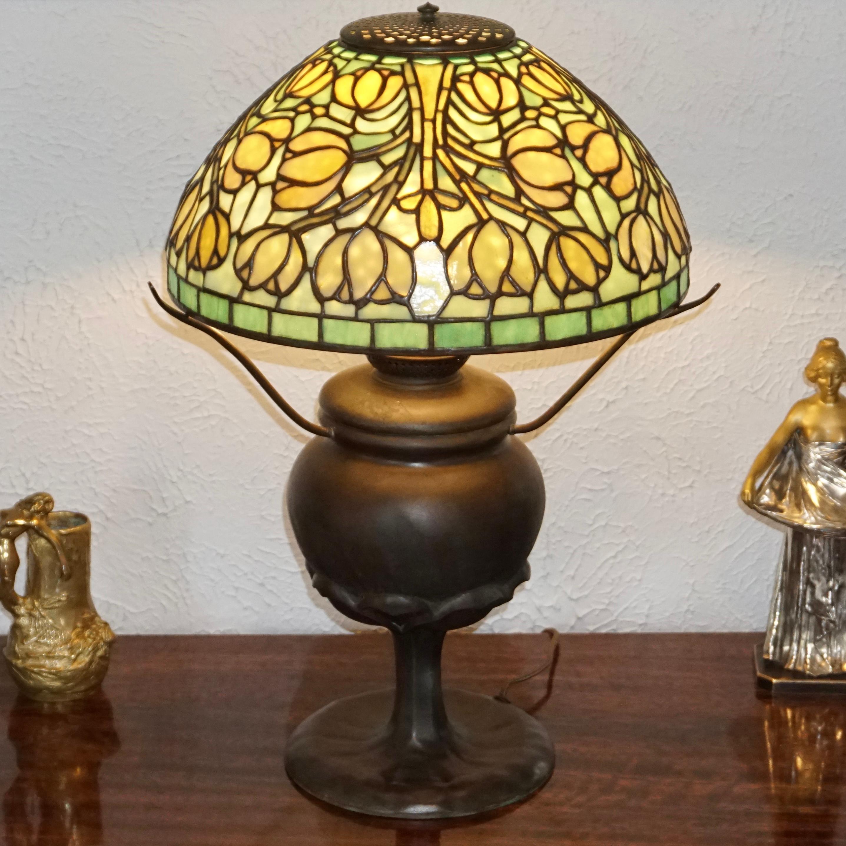 Tiffany Studios - Lampe de table Crocus en vente 4