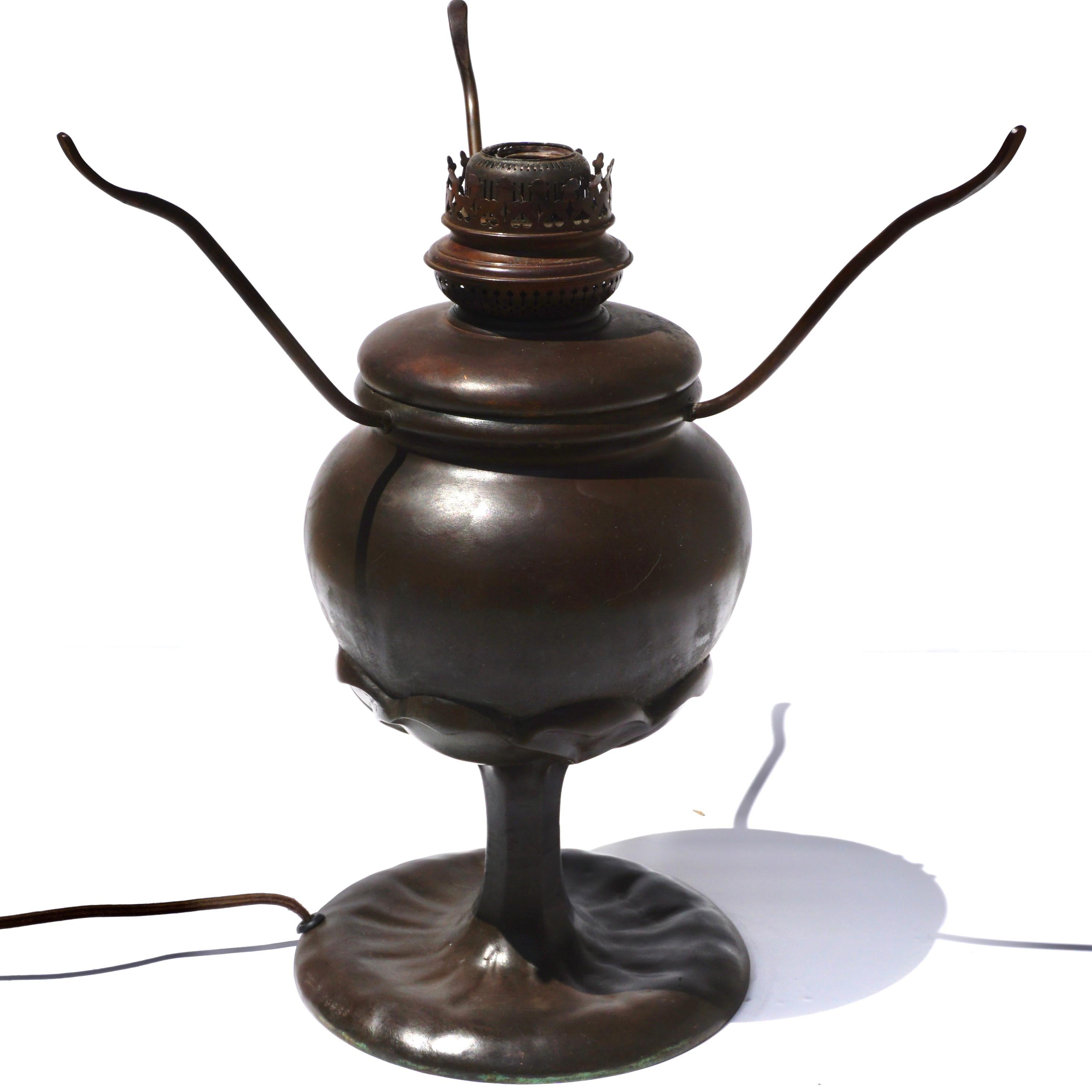 Fait main Tiffany Studios - Lampe de table Crocus en vente