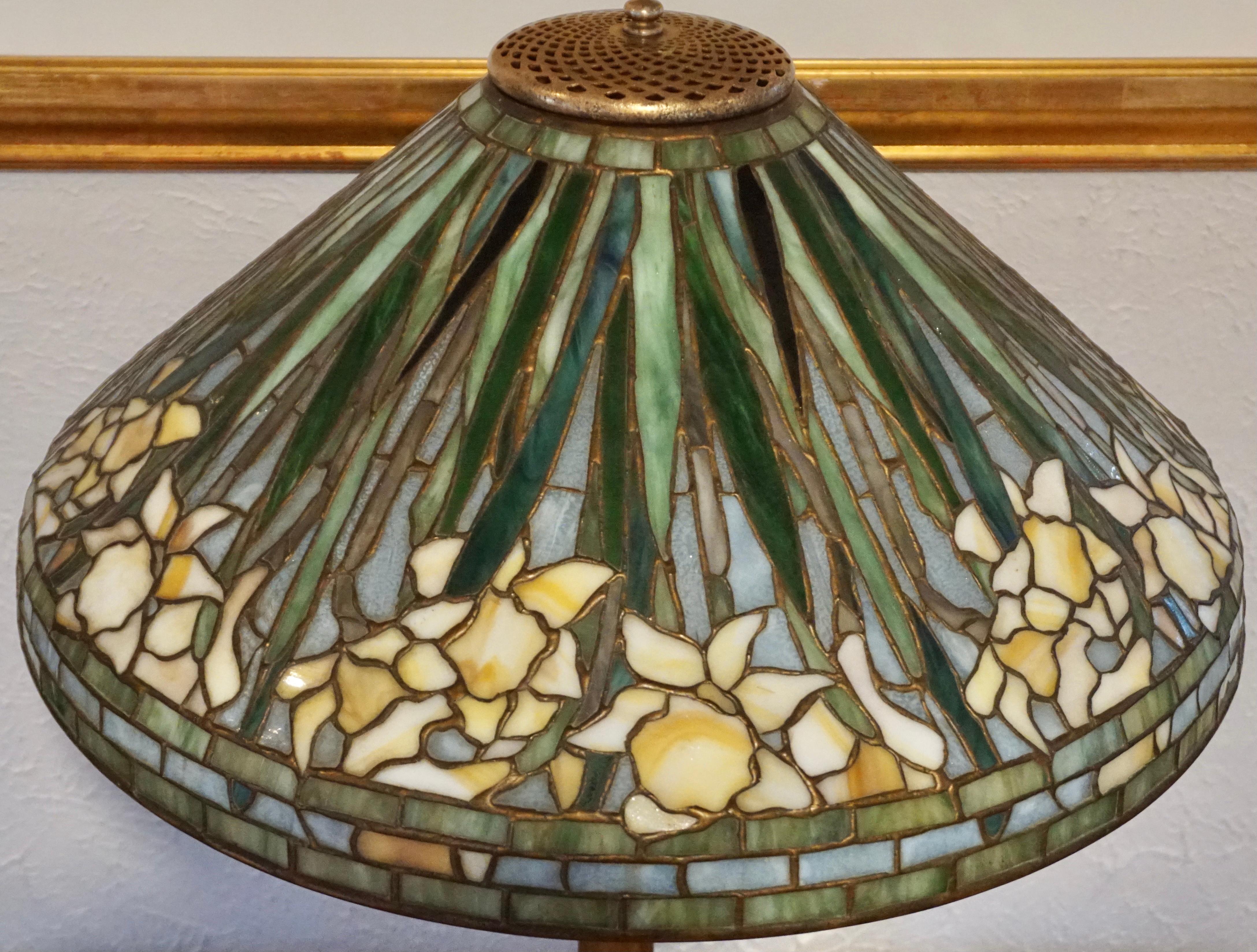 Tiffany Studios Daffodil Table Lamp 1