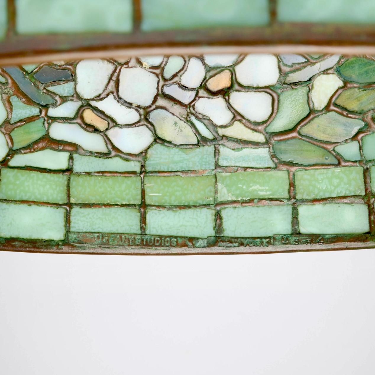 Tiffany Studios Dogwood Floral Stained Glass Table Lamp For Sale 2