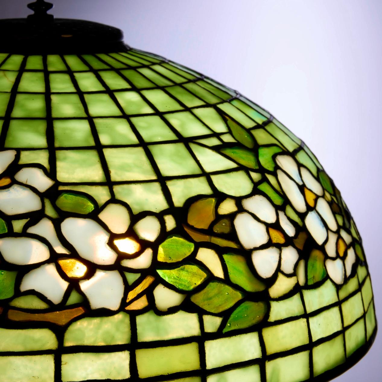 Cast Tiffany Studios Dogwood Floral Stained Glass Table Lamp For Sale