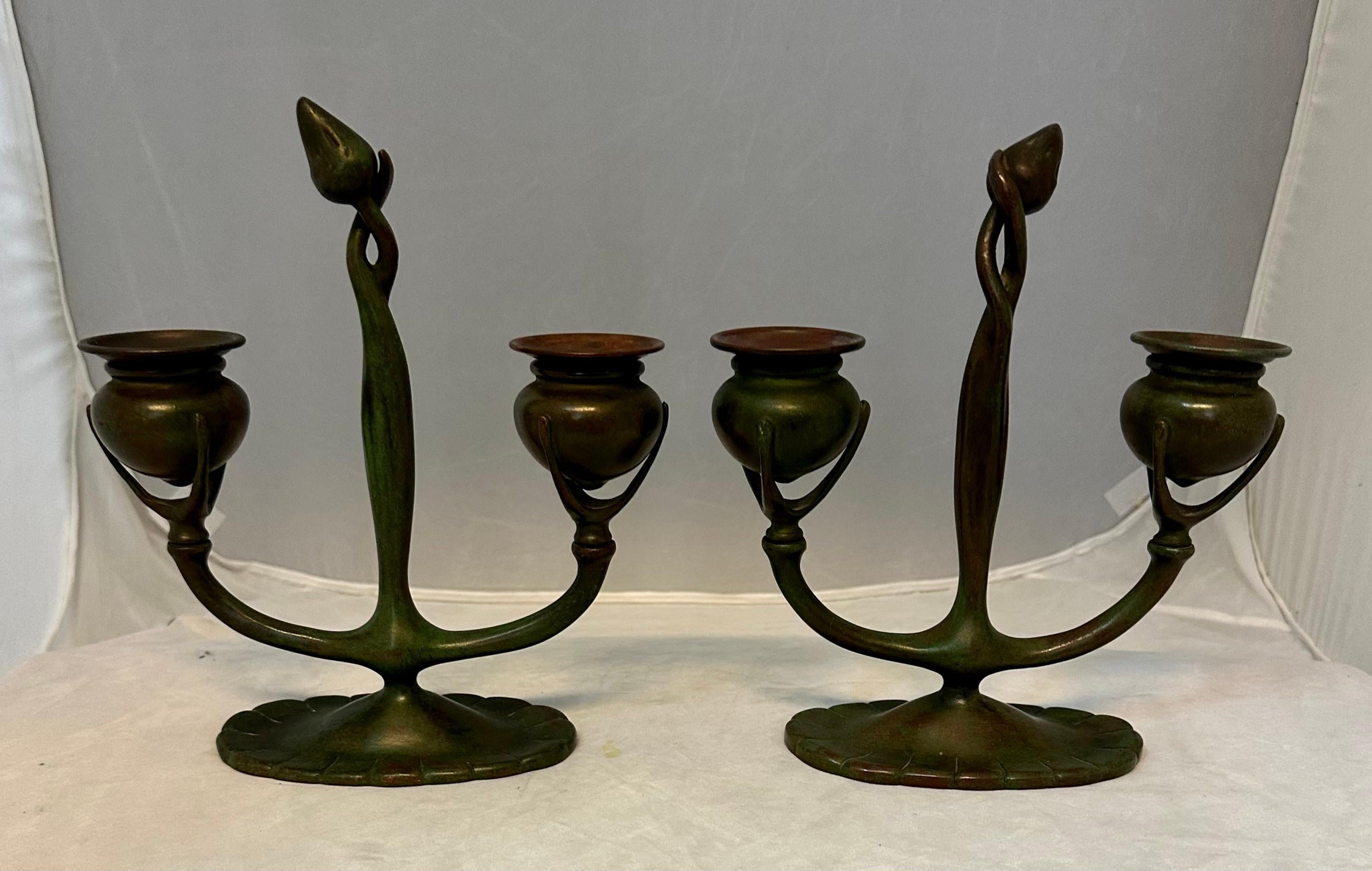 Candelabro de doble brazo Tiffany Studios en venta 2