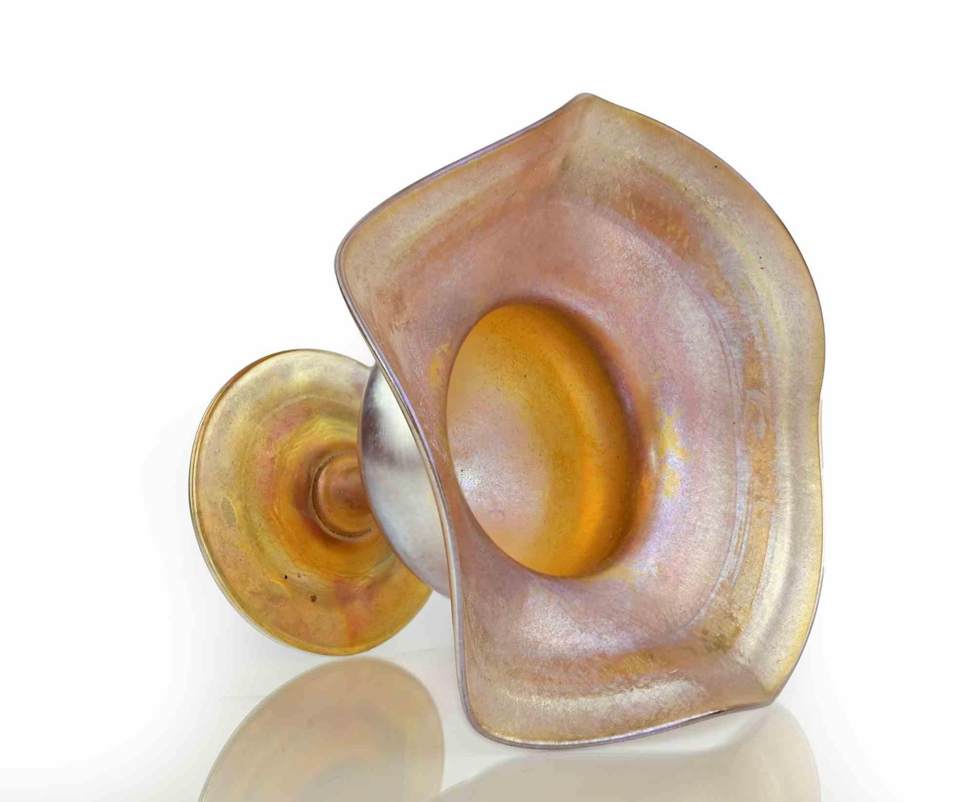 Italiano Composta di vetro Favrile di Tiffany Studios, anni '10 del XIX secolo in vendita