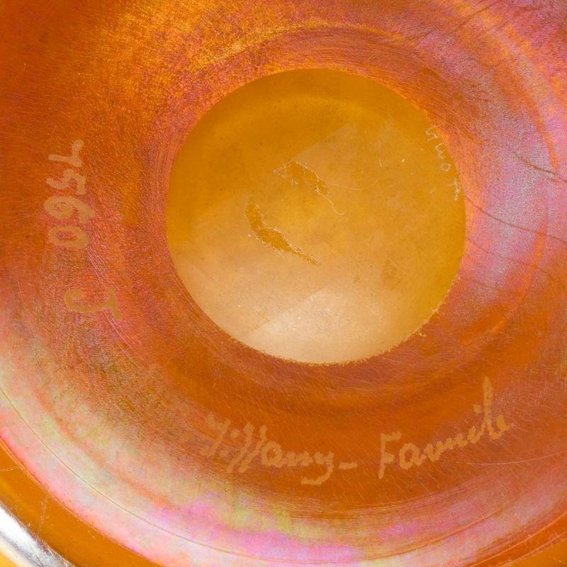 Tiffany Studios Favrile Iridescent Art Glass Bowl In Excellent Condition In Kenilworth, IL