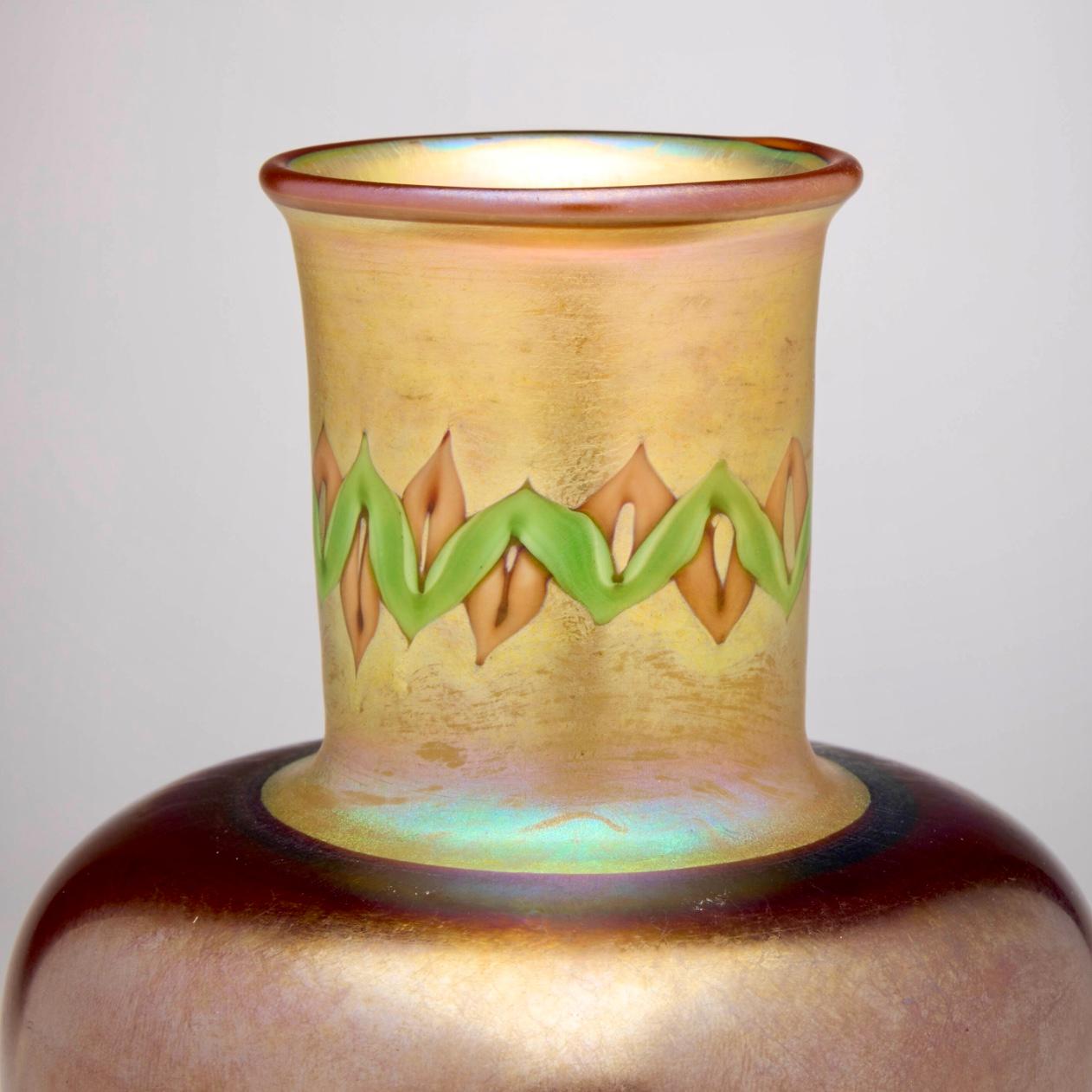 Américain Grand vase en Favrile Tel El Amarna Tiffany Studios en vente