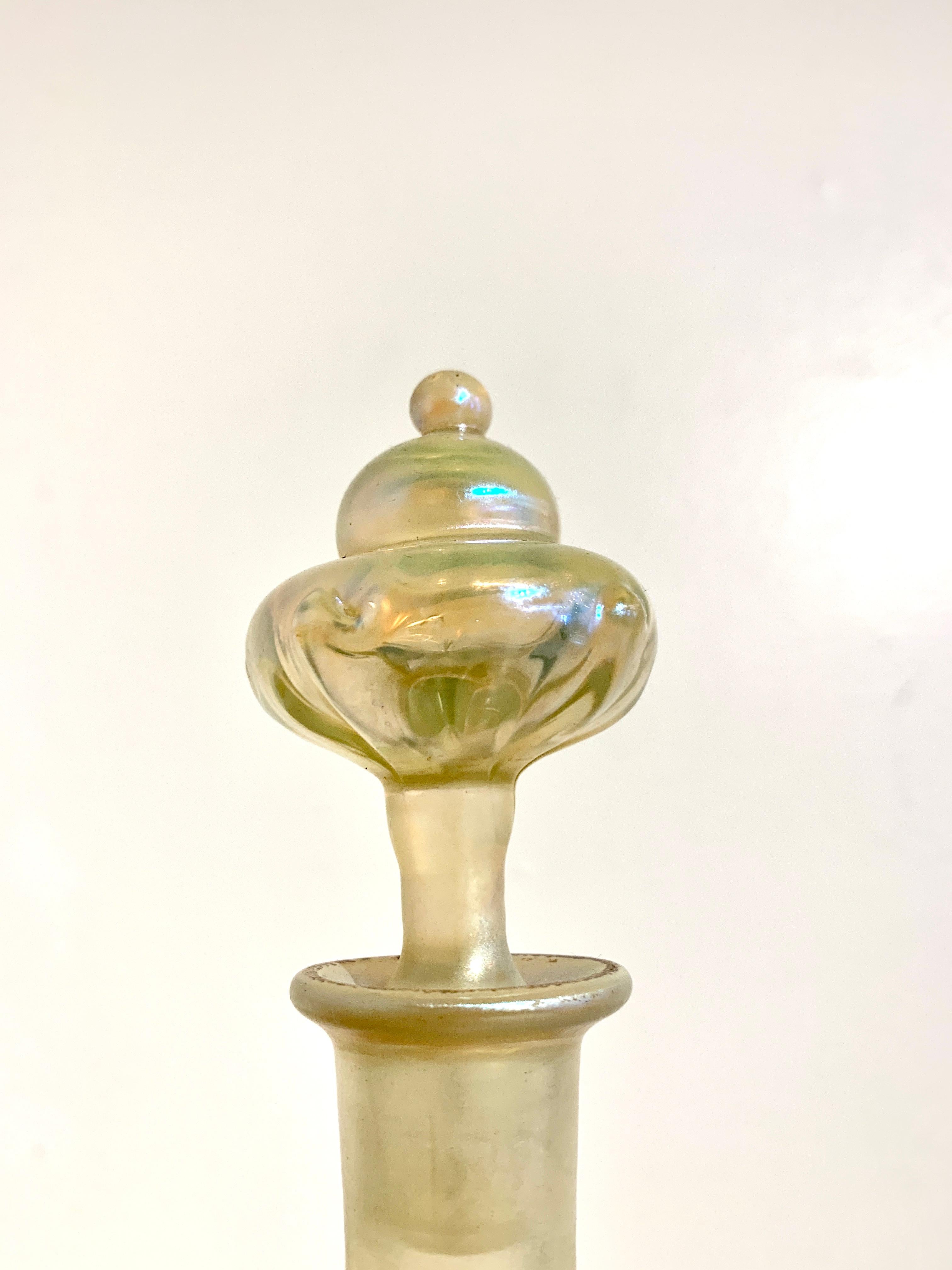 Hand-Crafted Tiffany Studios Favrille Glass Pigtail Prunt Decanter, Early 20th Century, USA For Sale